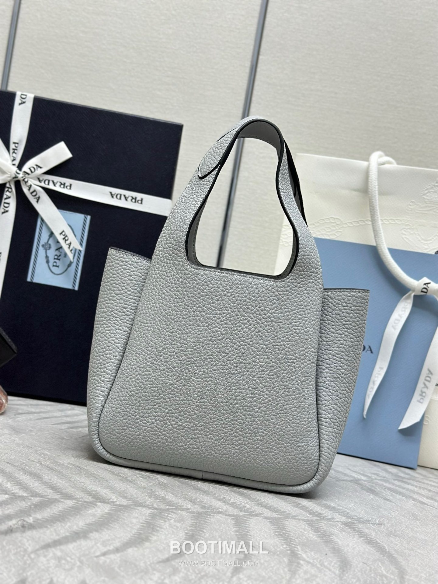 Prada Mini Deer Grain Calfskin Bucket Bag with Gold Hardware Detail 프라다 미니 디어그레인 카프스킨 버킷백 금속디테일 1BA349 18cm 2