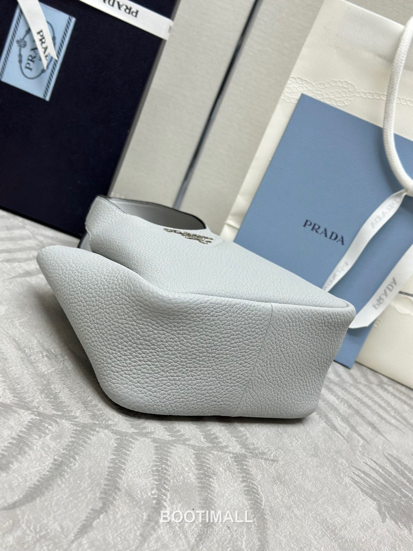 Prada Mini Deer Grain Calfskin Bucket Bag with Gold Hardware Detail 프라다 미니 디어그레인 카프스킨 버킷백 금속디테일 1BA349 18cm 5