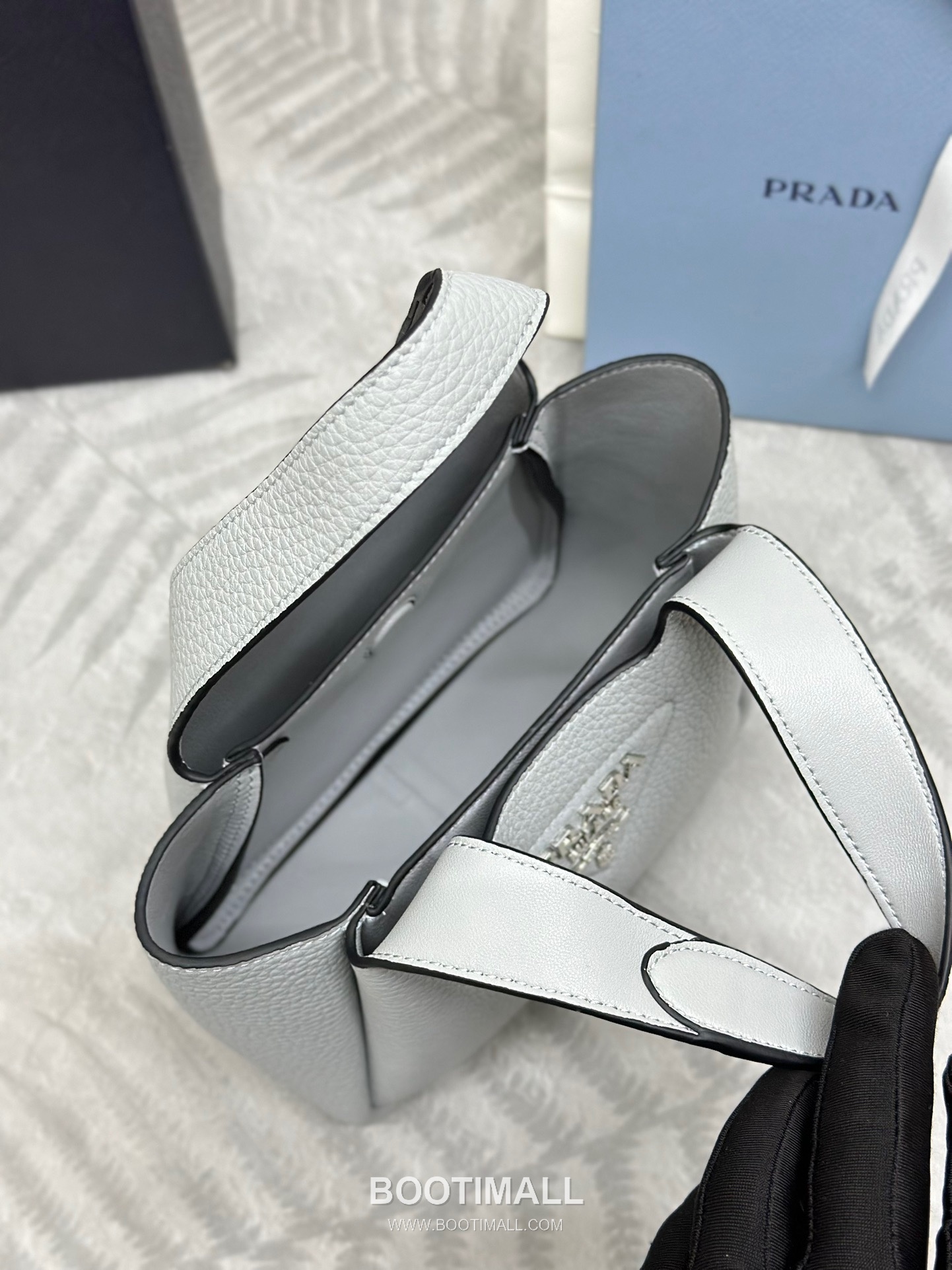 Prada Mini Deer Grain Calfskin Bucket Bag with Gold Hardware Detail 프라다 미니 디어그레인 카프스킨 버킷백 금속디테일 1BA349 18cm 7