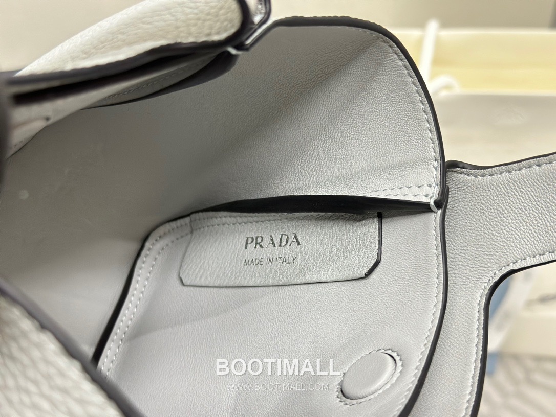 Prada Mini Deer Grain Calfskin Bucket Bag with Gold Hardware Detail 프라다 미니 디어그레인 카프스킨 버킷백 금속디테일 1BA349 18cm 8