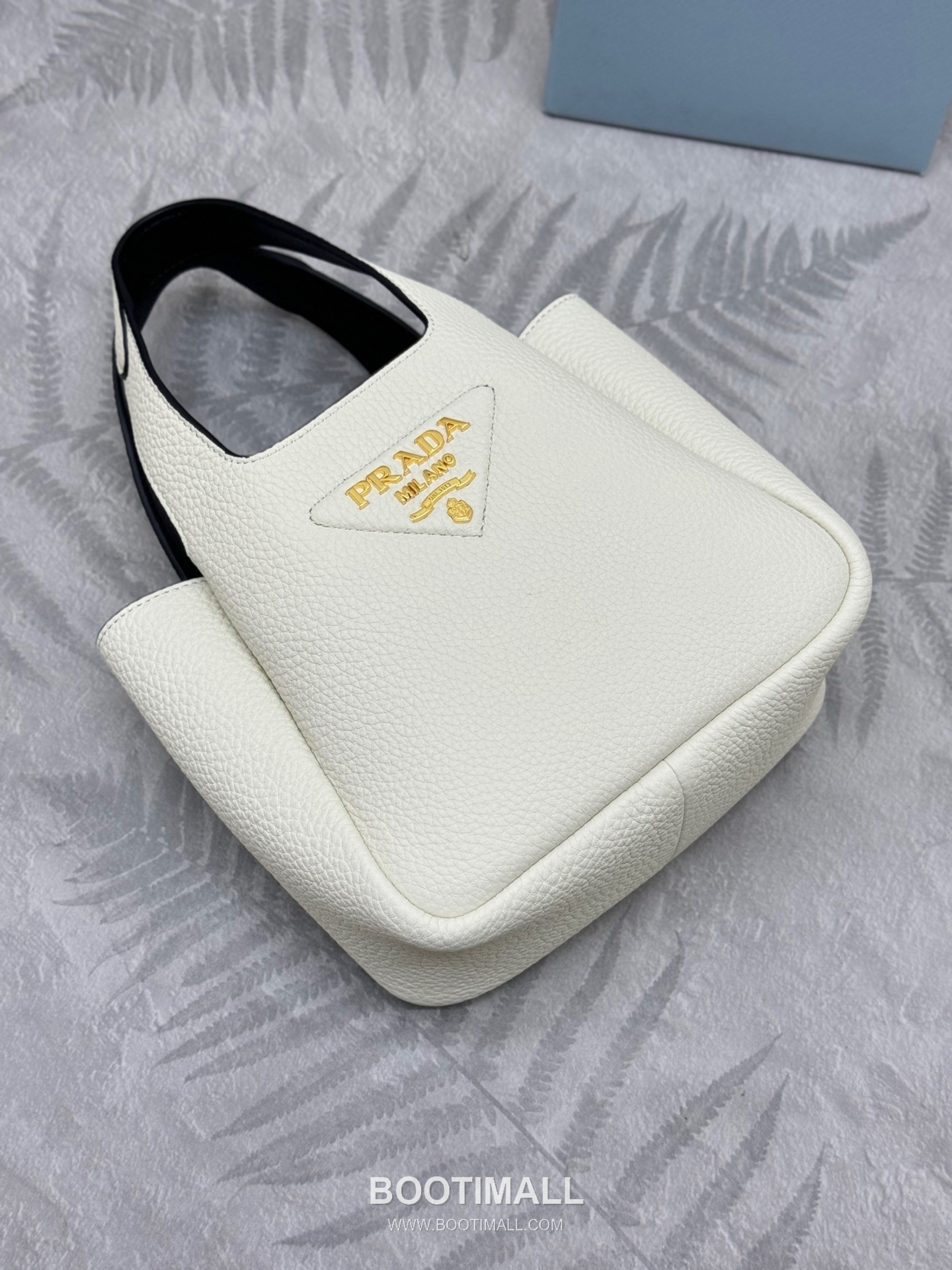 Prada Mini Deer Grain Calfskin Bucket Bag with Gold Hardware Detail 프라다 미니 디어그레인 카프스킨 버킷백 금속디테일 1BA349 18cm 7