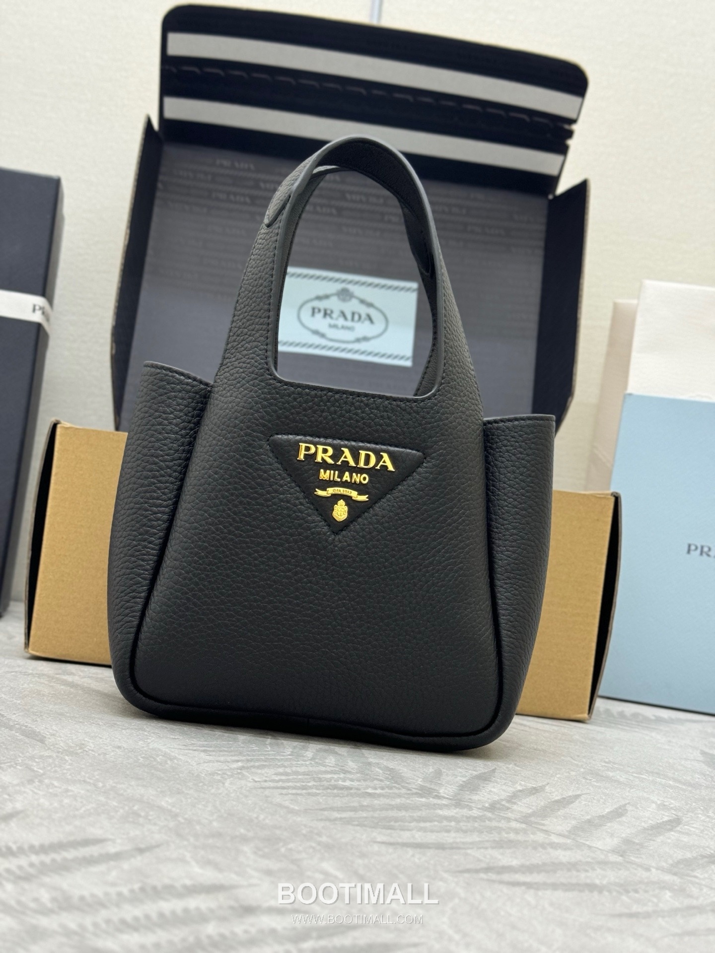 Prada Mini Deer Grain Calfskin Bucket Bag with Gold Hardware Detail 프라다 미니 디어그레인 카프스킨 버킷백 금속디테일 1BA349 18cm 1