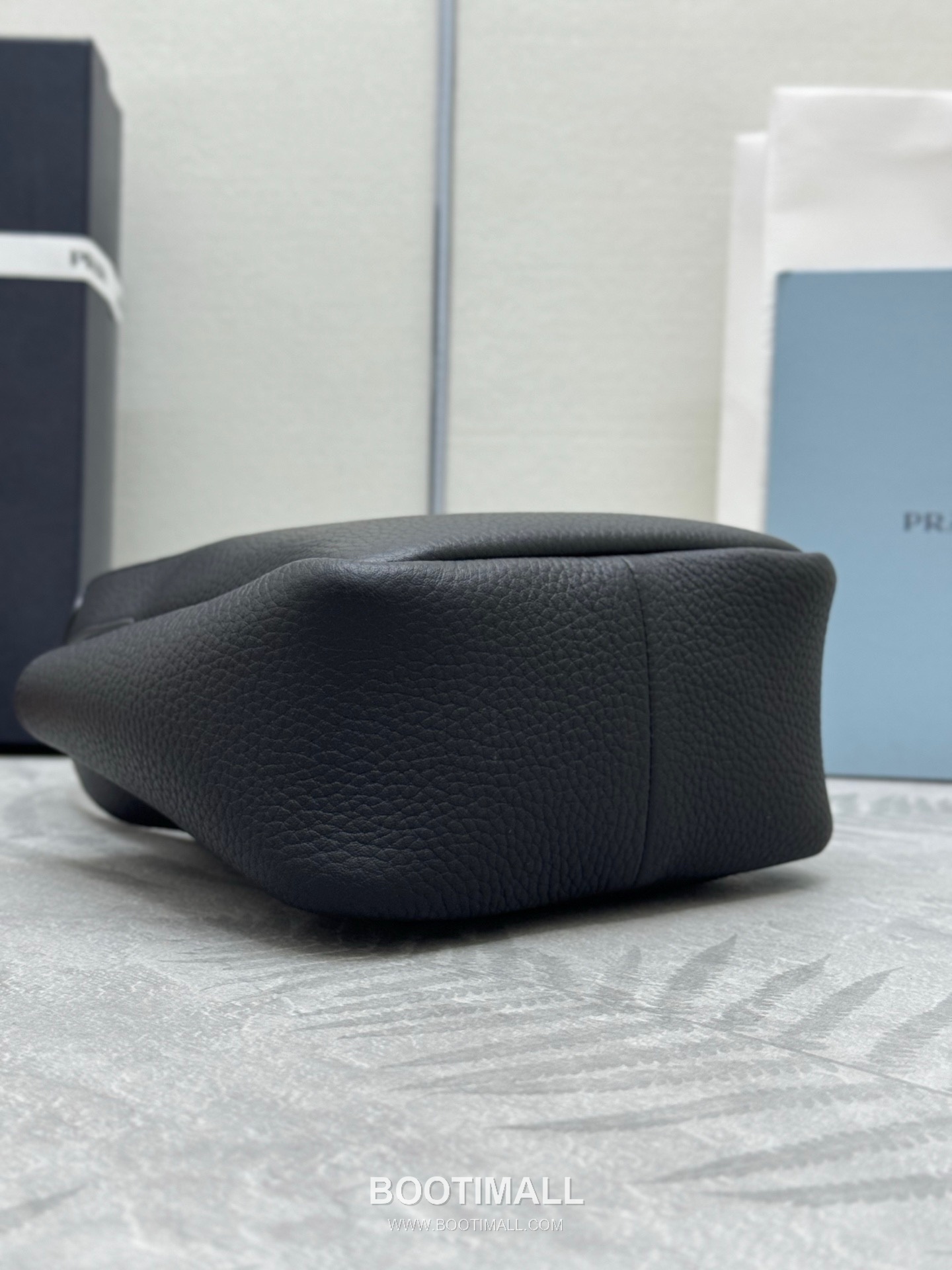 Prada Mini Deer Grain Calfskin Bucket Bag with Gold Hardware Detail 프라다 미니 디어그레인 카프스킨 버킷백 금속디테일 1BA349 18cm 4