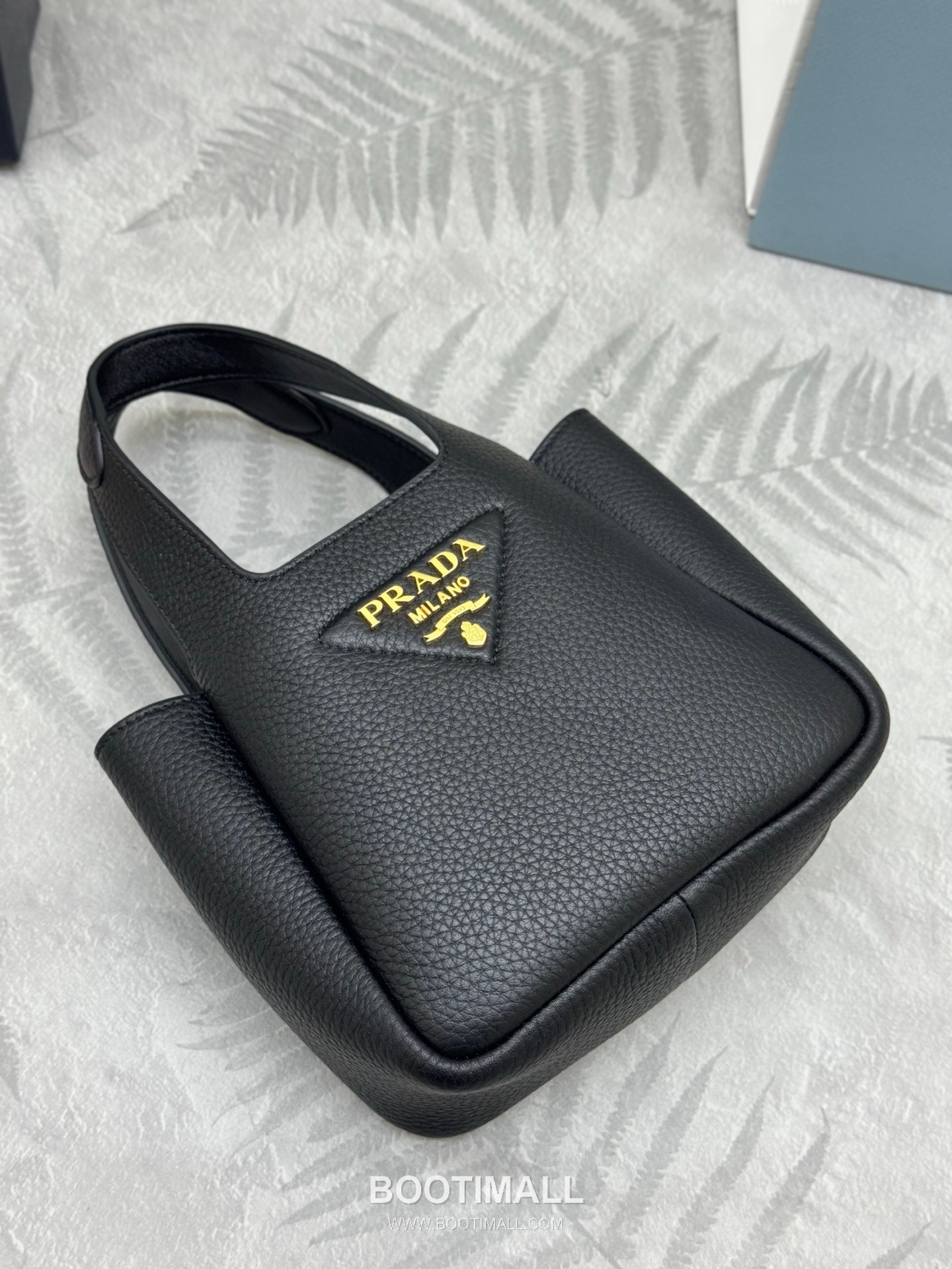 Prada Mini Deer Grain Calfskin Bucket Bag with Gold Hardware Detail 프라다 미니 디어그레인 카프스킨 버킷백 금속디테일 1BA349 18cm 5