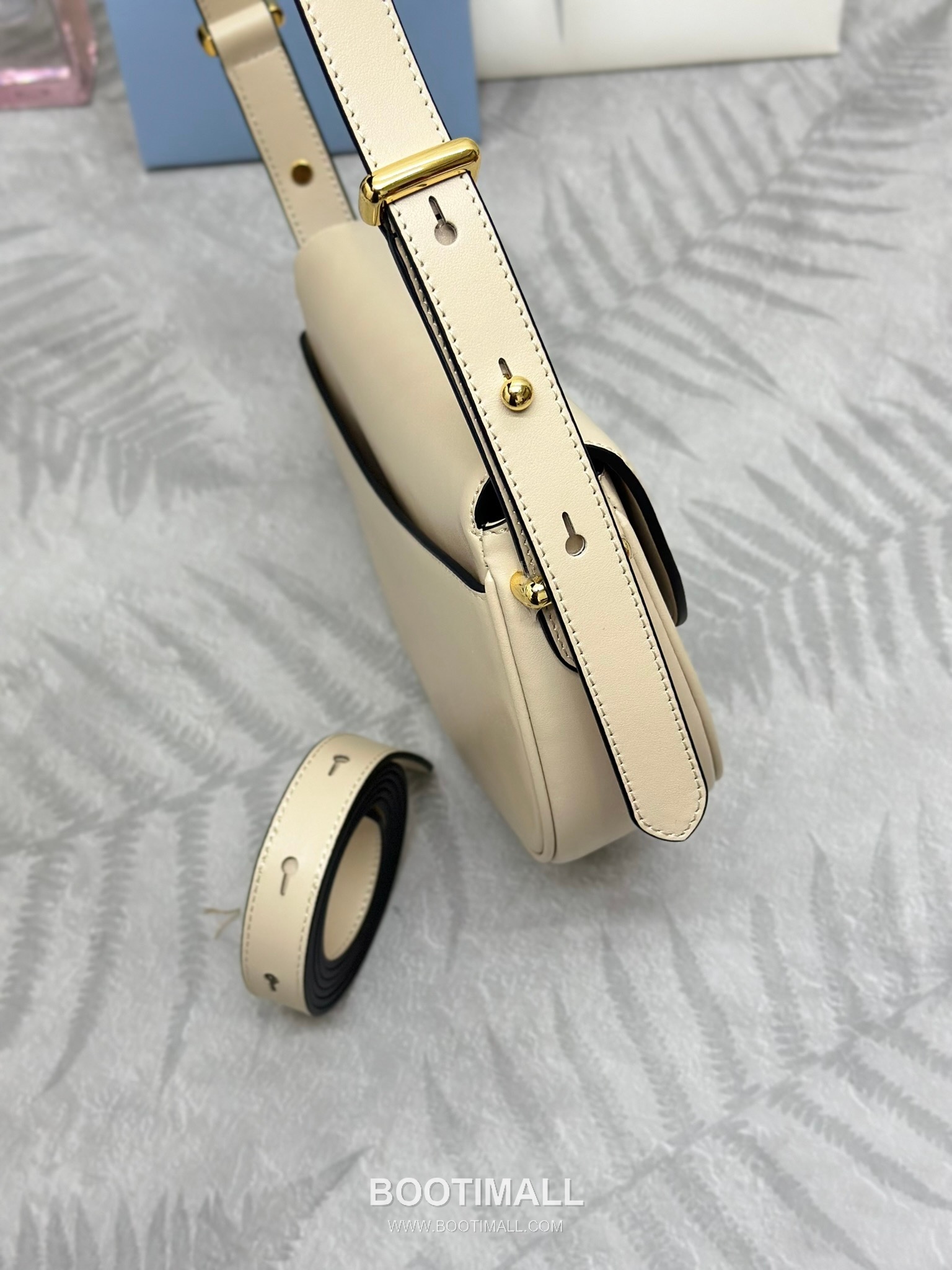 Prada Moon Calfskin Hobo Shoulder Bag with Dual Strap Detail 프라다 문 카프스킨 호보 숄더백 듀얼스트랩 1BD365 22cm 9