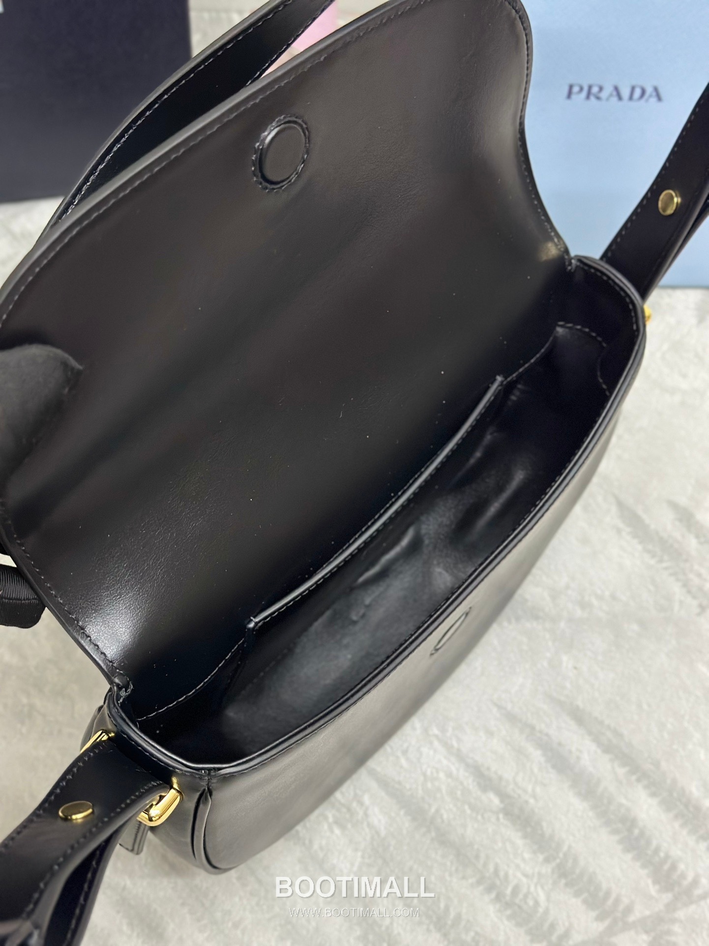 Prada Moon Calfskin Hobo Shoulder Bag with Dual Strap Detail 프라다 문 카프스킨 호보 숄더백 듀얼스트랩 1BD365 22cm 6