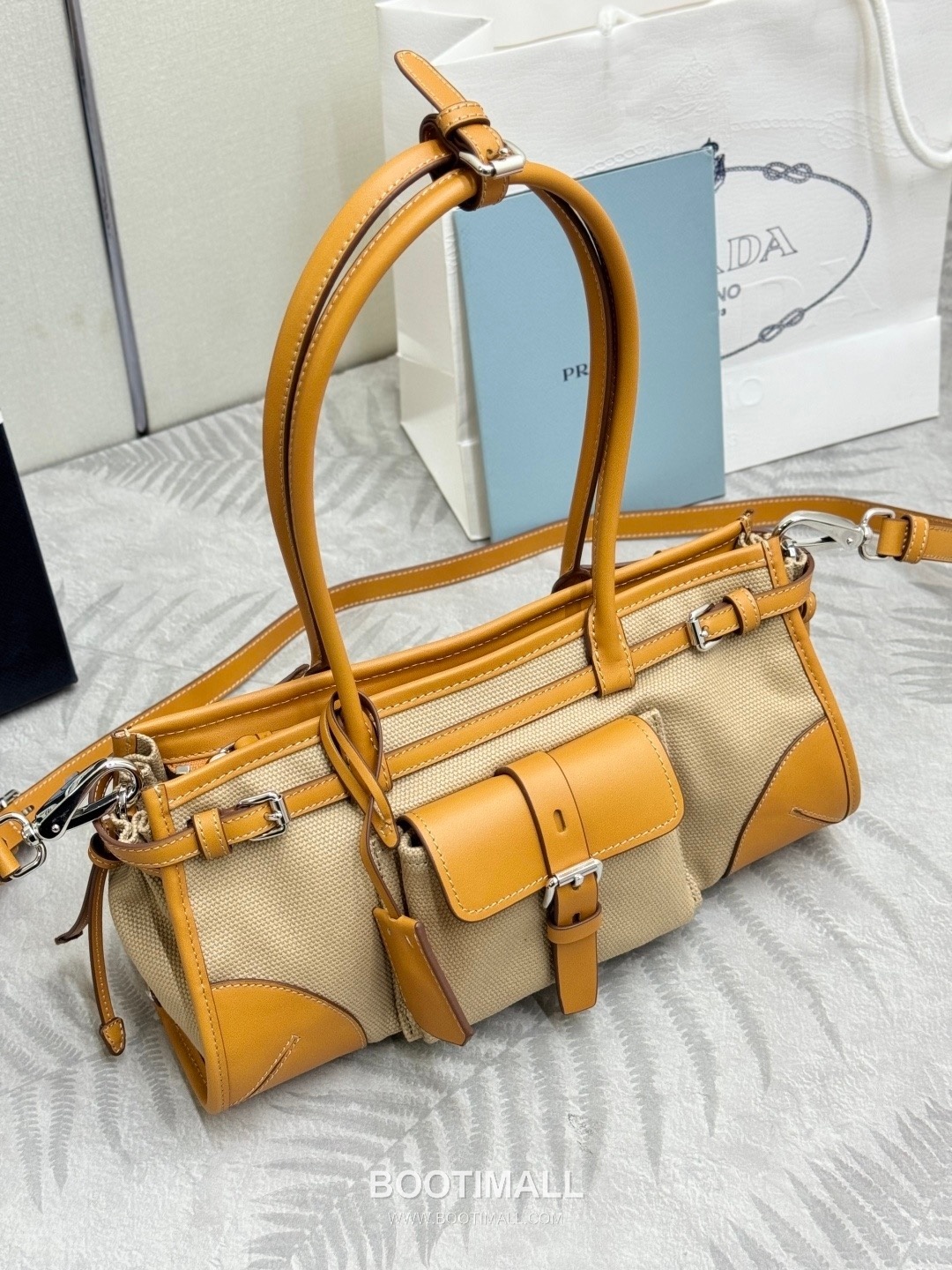 Prada Bonnie Linen Canvas Tote Bag with Pocket Strap Detail 프라다 보니 린넨 캔버스 토트백 포켓 스트랩 1BA426 32cm 3