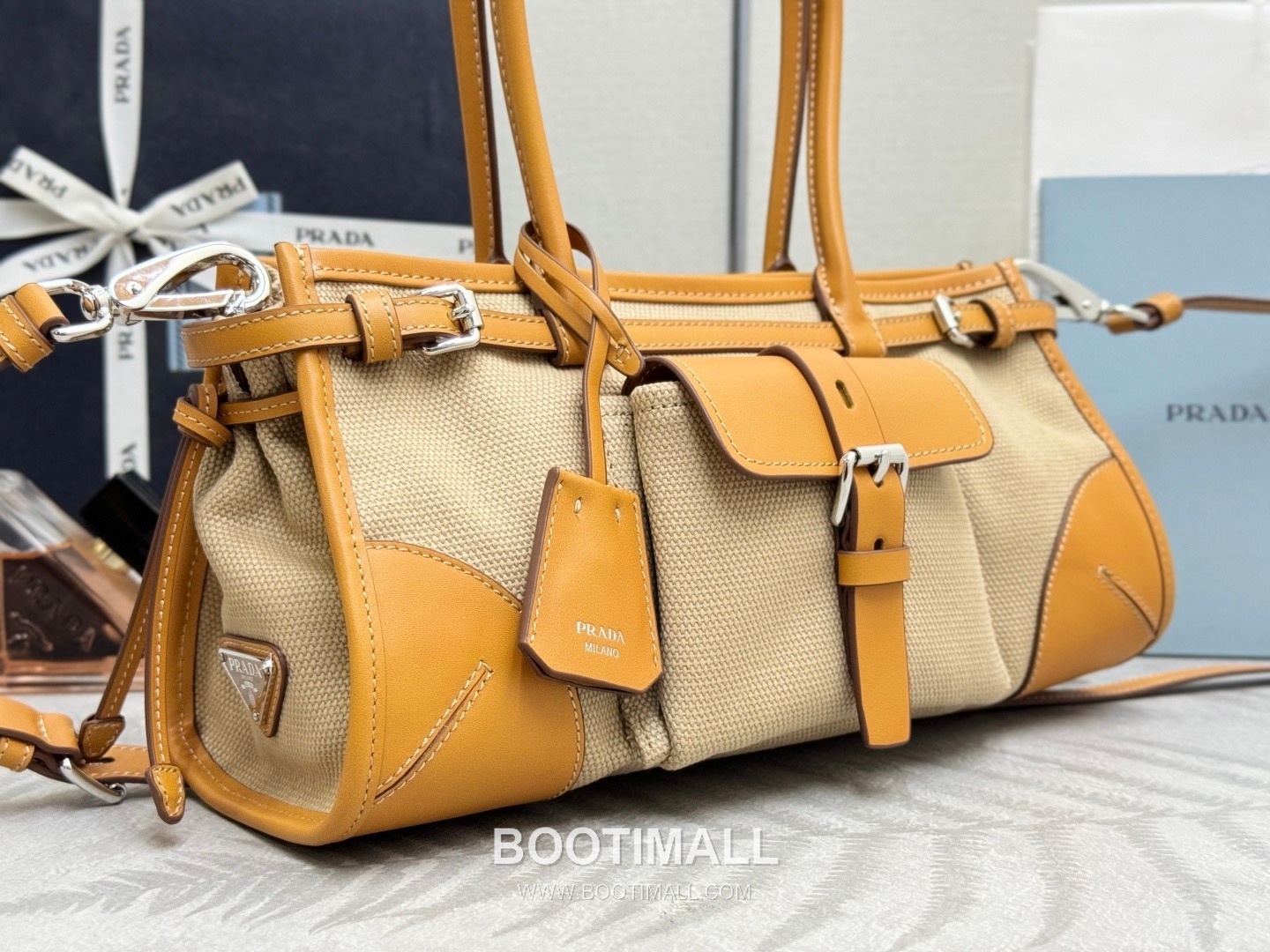 Prada Bonnie Linen Canvas Tote Bag with Pocket Strap Detail 프라다 보니 린넨 캔버스 토트백 포켓 스트랩 1BA426 32cm 4