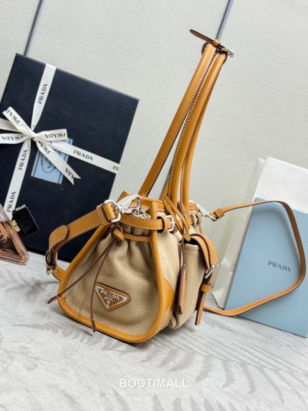 Prada Bonnie Linen Canvas Tote Bag with Pocket Strap Detail 프라다 보니 린넨 캔버스 토트백 포켓 스트랩 1BA426 32cm 5