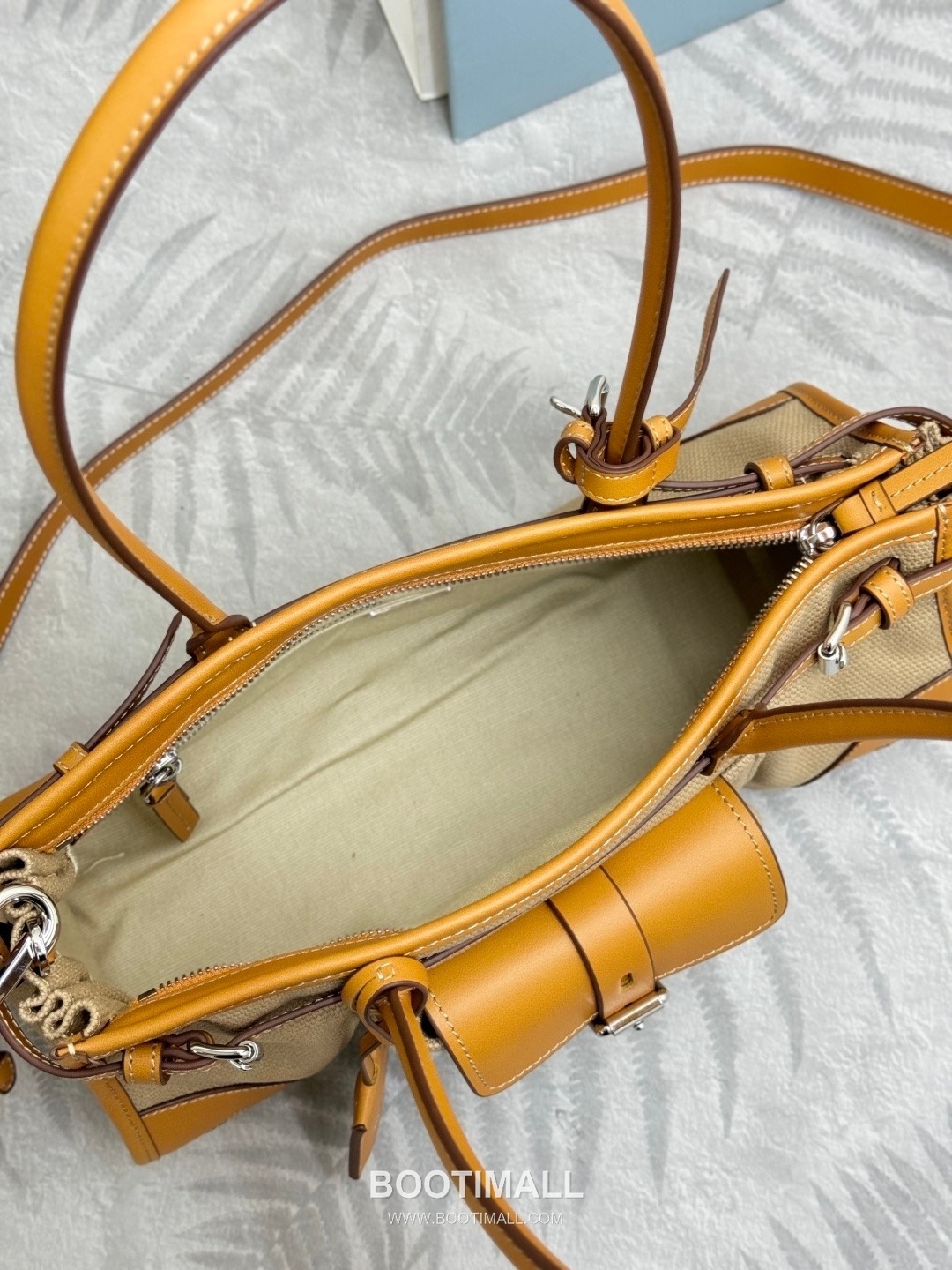 Prada Bonnie Linen Canvas Tote Bag with Pocket Strap Detail 프라다 보니 린넨 캔버스 토트백 포켓 스트랩 1BA426 32cm 8