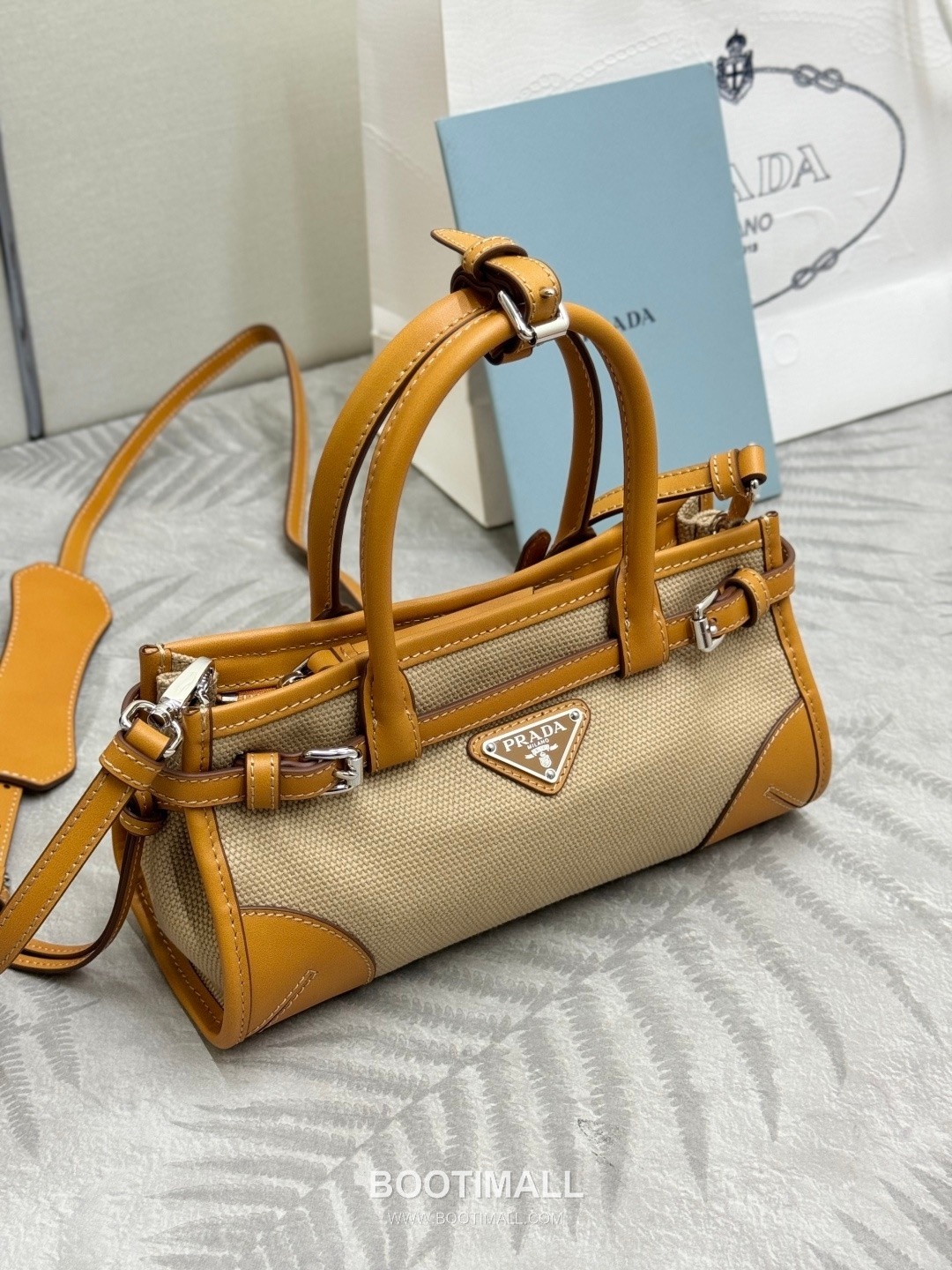 Prada Bonnie Linen Canvas Calfskin Mini Tote Bag with Strap Detail 프라다 보니 린넨 캔버스 카프스킨 미니 토트백 스트랩 1BA486 23.5cm 3