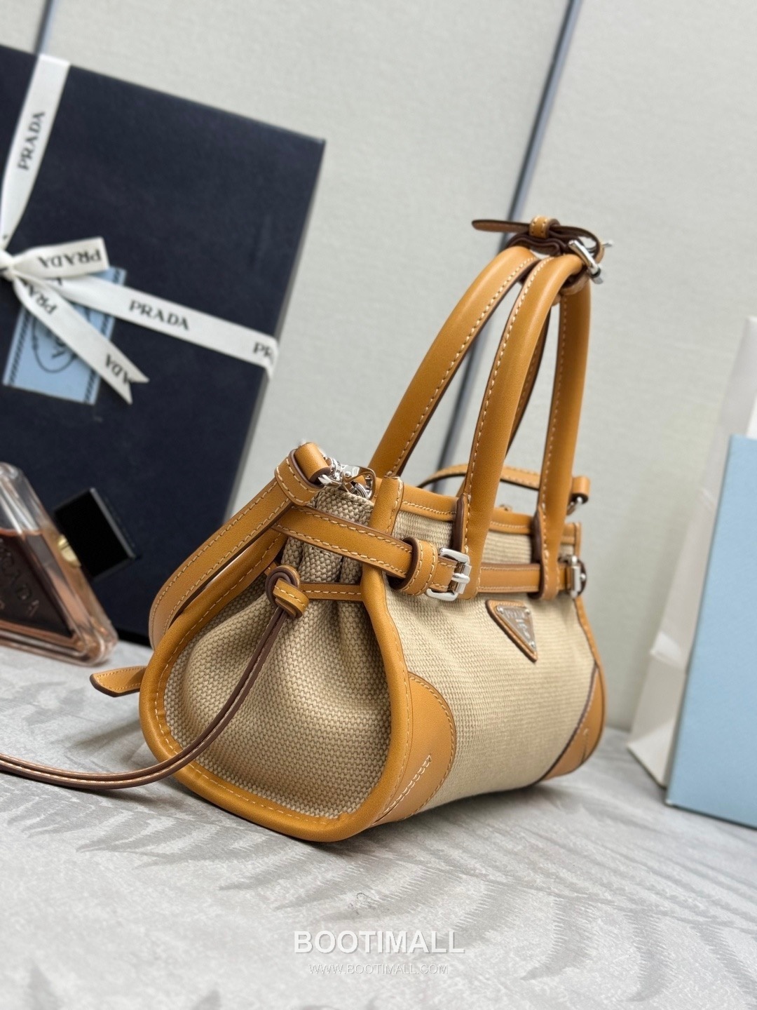 Prada Bonnie Linen Canvas Calfskin Mini Tote Bag with Strap Detail 프라다 보니 린넨 캔버스 카프스킨 미니 토트백 스트랩 1BA486 23.5cm 4