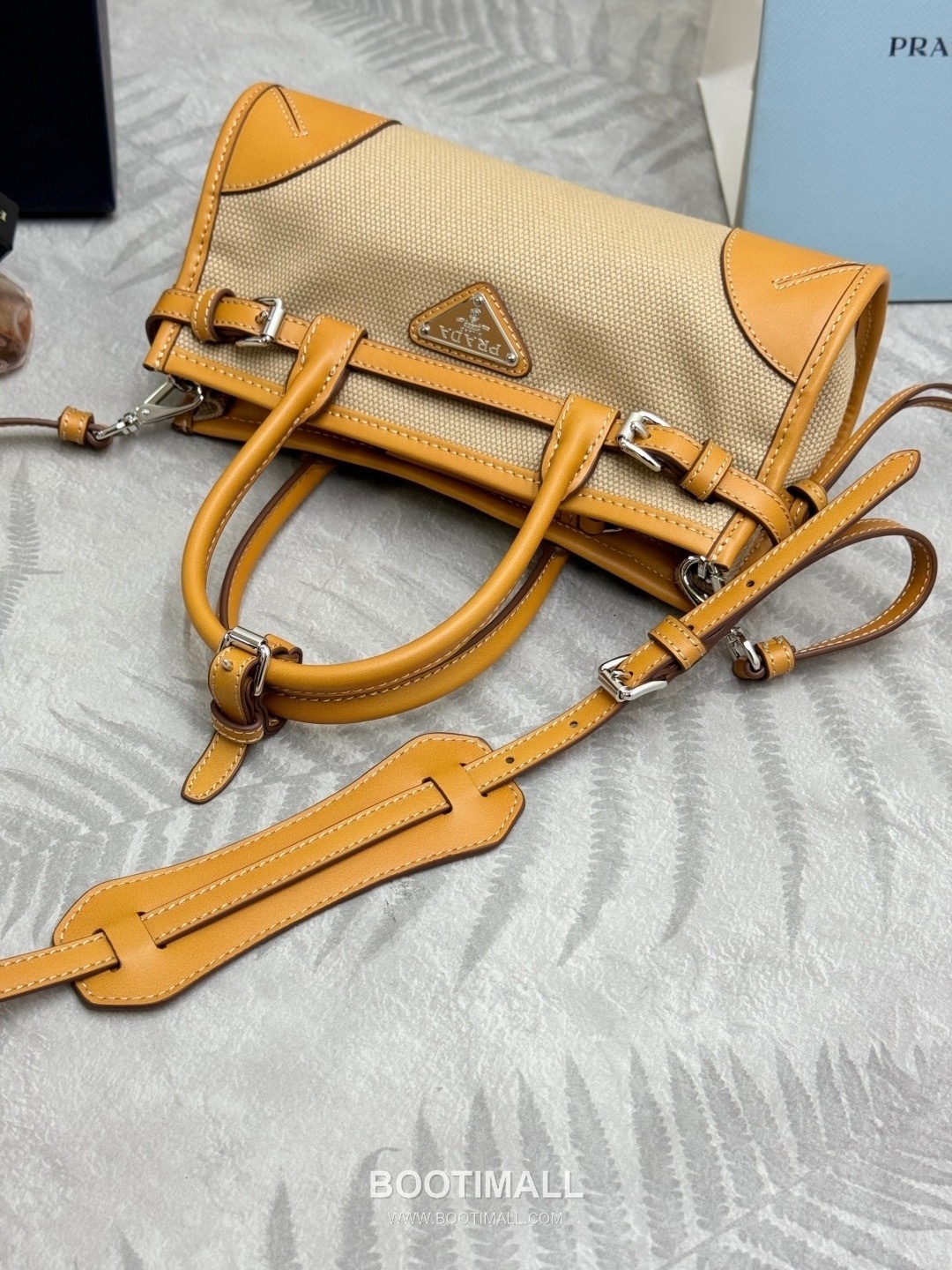 Prada Bonnie Linen Canvas Calfskin Mini Tote Bag with Strap Detail 프라다 보니 린넨 캔버스 카프스킨 미니 토트백 스트랩 1BA486 23.5cm 5