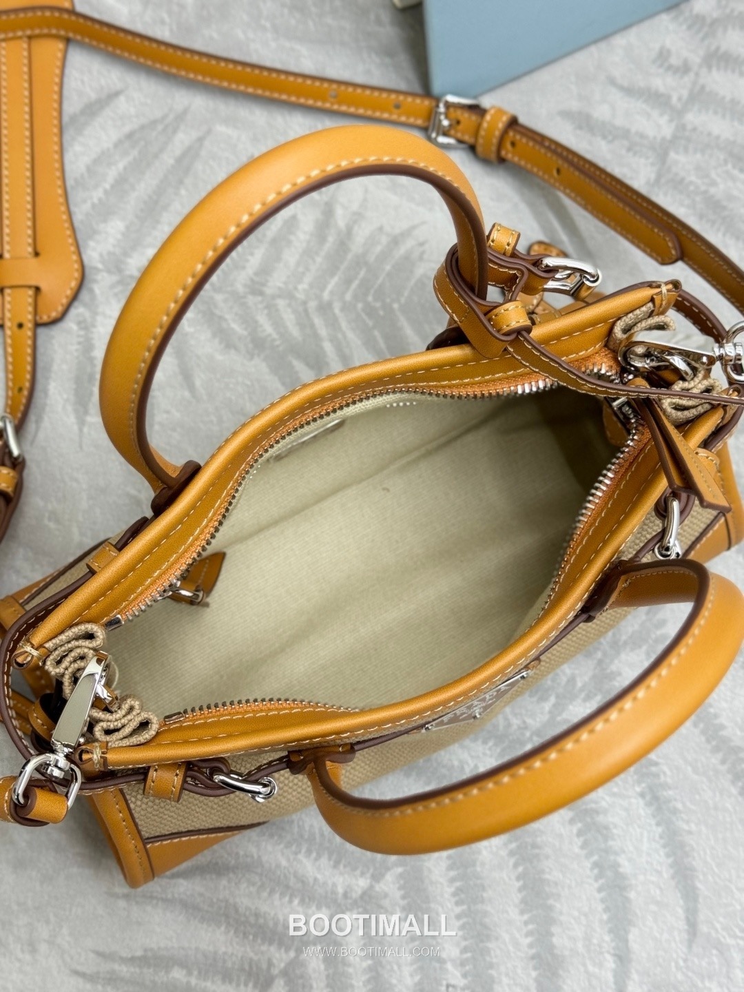 Prada Bonnie Linen Canvas Calfskin Mini Tote Bag with Strap Detail 프라다 보니 린넨 캔버스 카프스킨 미니 토트백 스트랩 1BA486 23.5cm 8