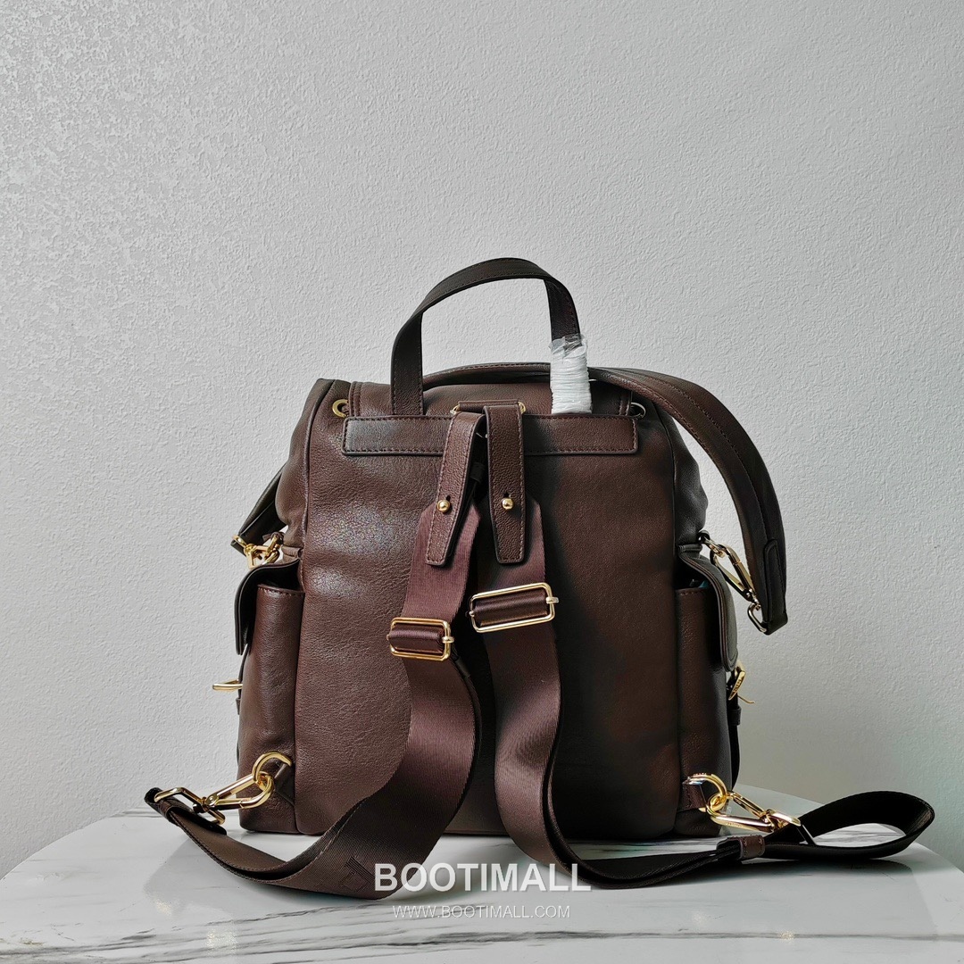 Prada Explore Lambskin Backpack with Flap Buckle Pocket Detail 프라다 익스플로어 램스킨 백팩 플랩버클 포켓 2VZ080 29cm 3