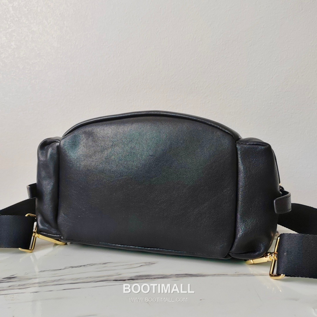 Prada Explore Lambskin Backpack with Flap Buckle Pocket Detail 프라다 익스플로어 램스킨 백팩 플랩버클 포켓 2VZ080 29cm 4