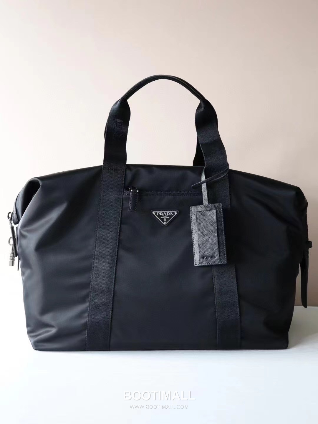 Prada Nylon Travel Tote Bag with Steel Triangle Logo Lock Strap Detail 프라다 나일론 스틸 트라이앵글 로고 락 스트랩 토트백 2VC796 45cm 3