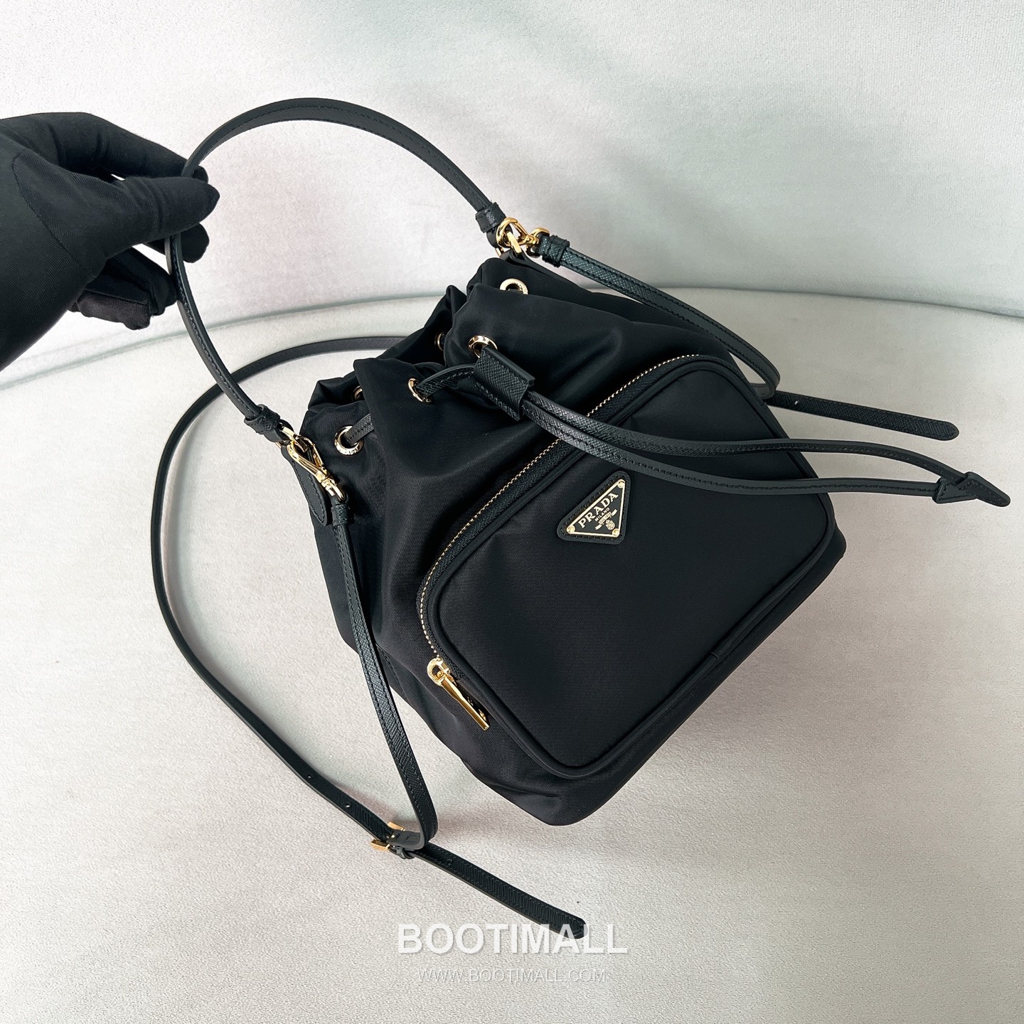 Prada Parachute Nylon Bucket Bag with Triangle Logo Drawstring Detail 프라다 패러슈트 나일론 트라이앵글 로고 드로우스트링 버킷백 1BH038 18cm 6