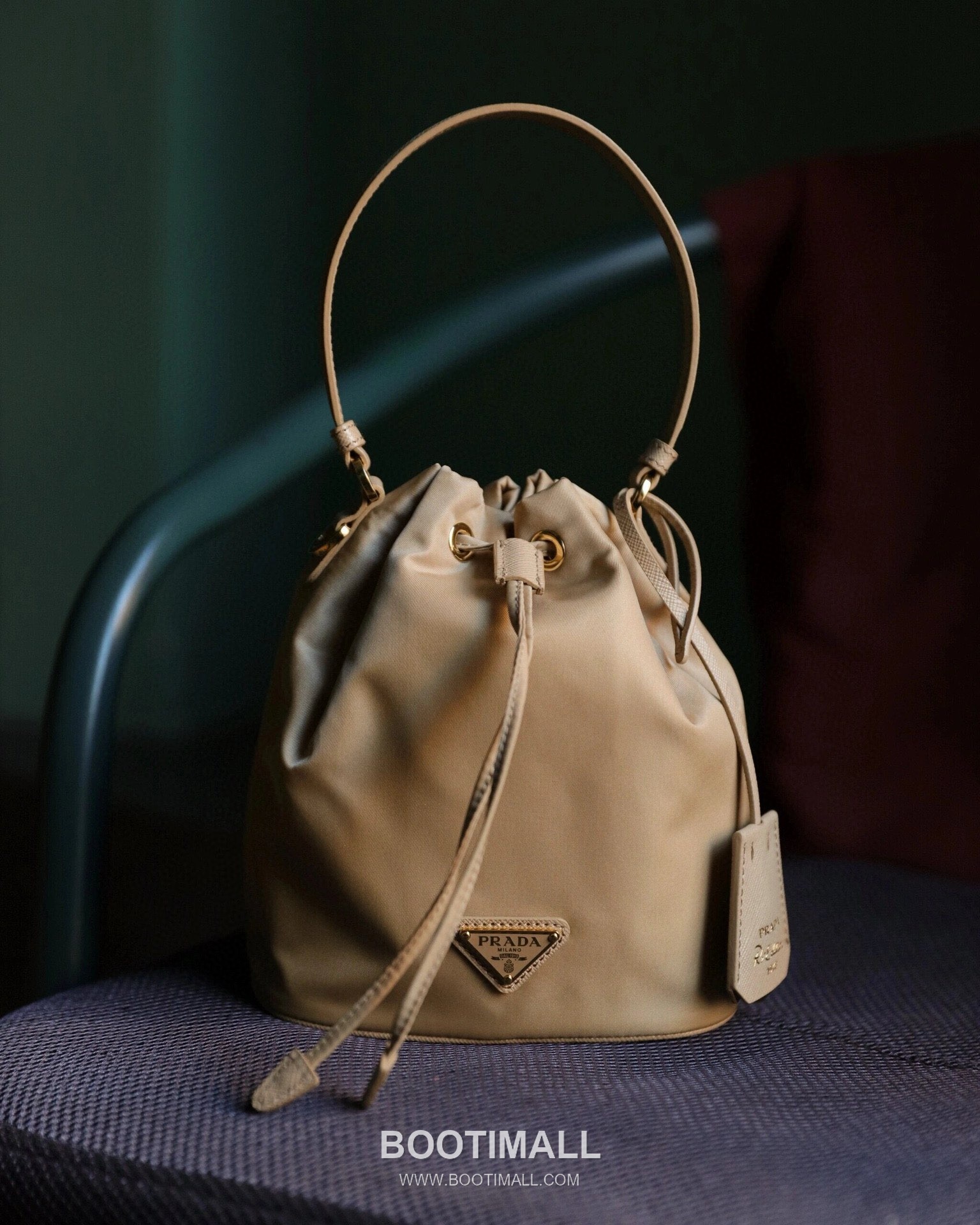 Prada Nylon Bucket Bag with Calfskin Strap Triangle Logo Key Charm Detail 프라다 나일론 카프스킨 스트랩 트라이앵글 로고 키참 버킷백 1BE067 15.5cm 2