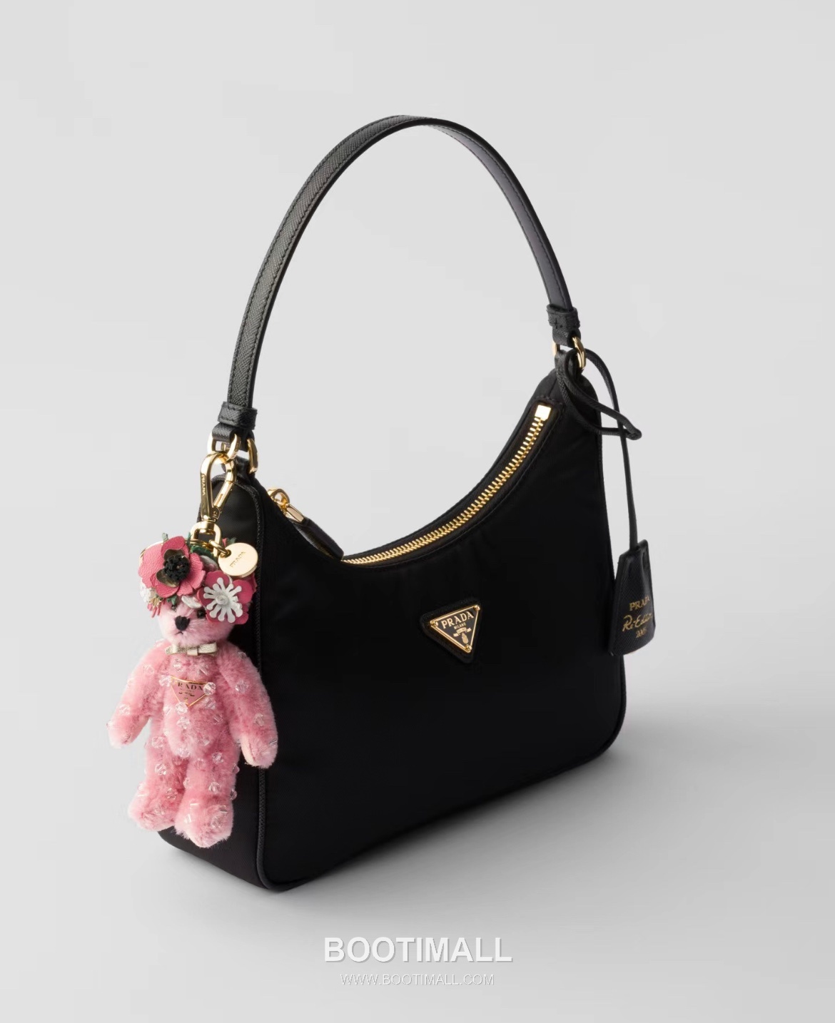 Prada Re-Edition 2005 Hobo Bag Calfskin Underarm Bag with Triangle Logo Zip Detail 프라다 리에디션 2005 카프스킨 언더암 트라이앵글 로고 집 호보백 1N204M 22cm 2