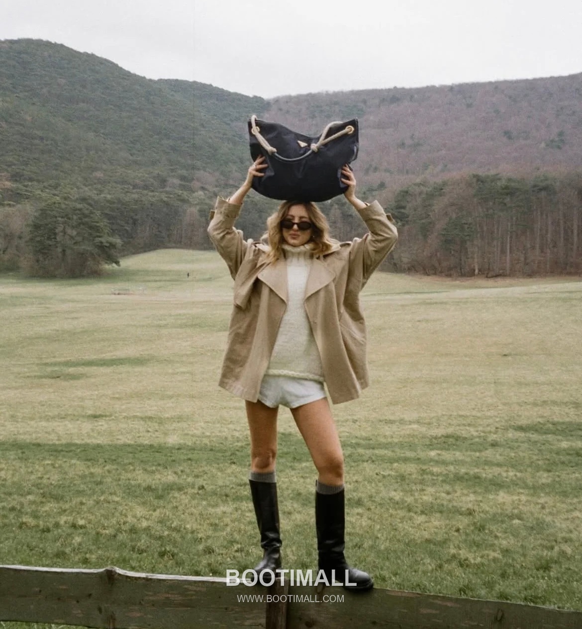 Prada Re-Nylon Oversize Tote Bag with Rope Handle Triangle Logo Detail 프라다 리나일론 로프 핸들 트라이앵글 로고 오버사이즈 토트백 1BC244 48cm 5