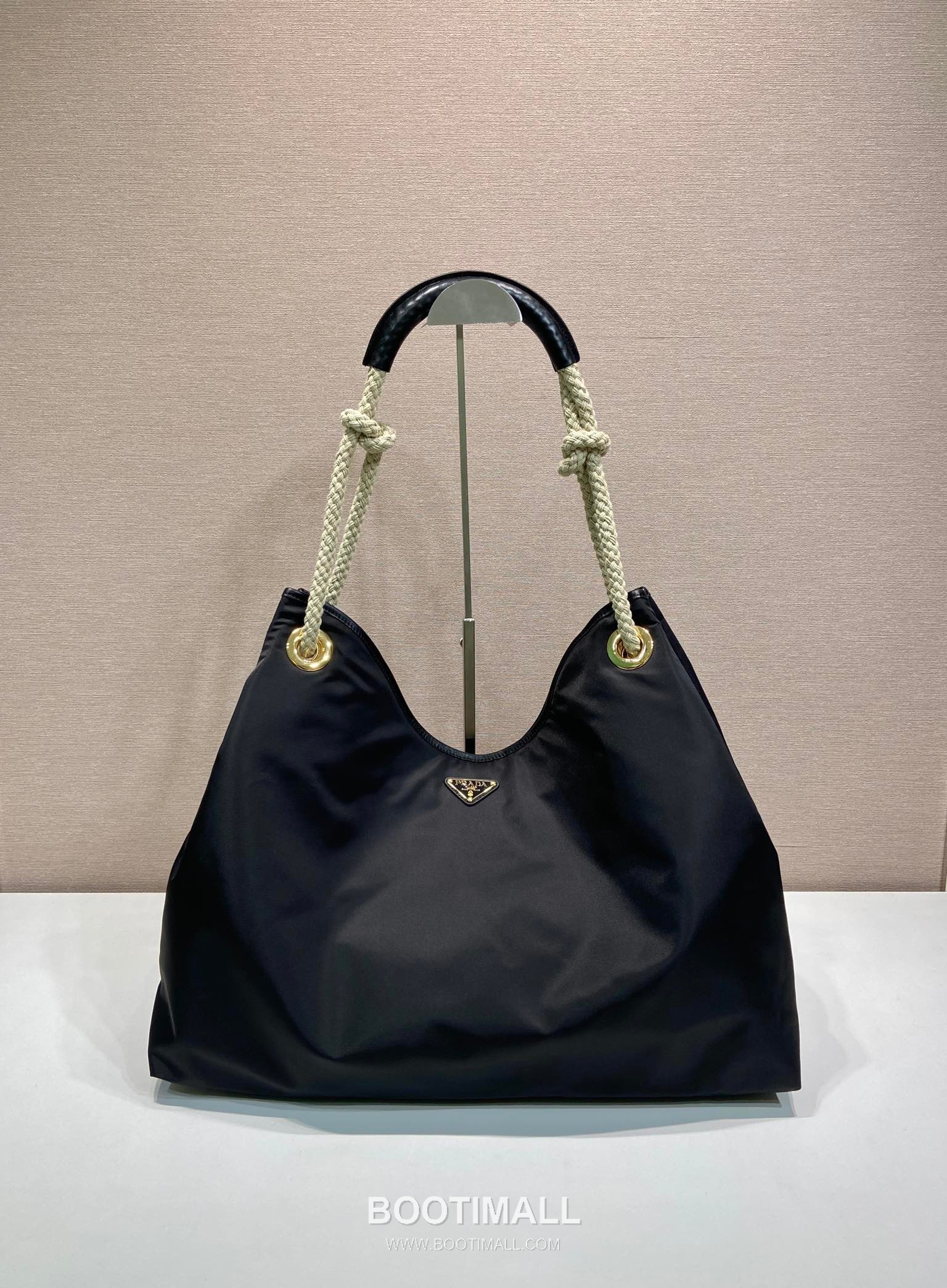 Prada Re-Nylon Oversize Tote Bag with Rope Handle Triangle Logo Detail 프라다 리나일론 로프 핸들 트라이앵글 로고 오버사이즈 토트백 1BC244 48cm 10