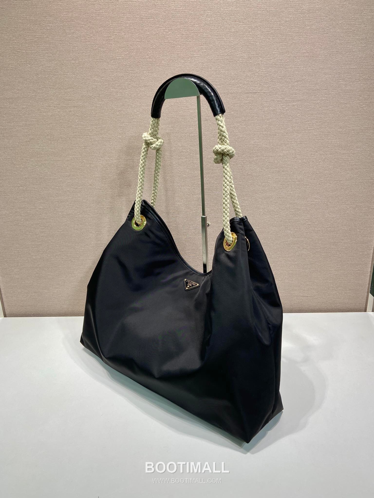 Prada Re-Nylon Oversize Tote Bag with Rope Handle Triangle Logo Detail 프라다 리나일론 로프 핸들 트라이앵글 로고 오버사이즈 토트백 1BC244 48cm 12