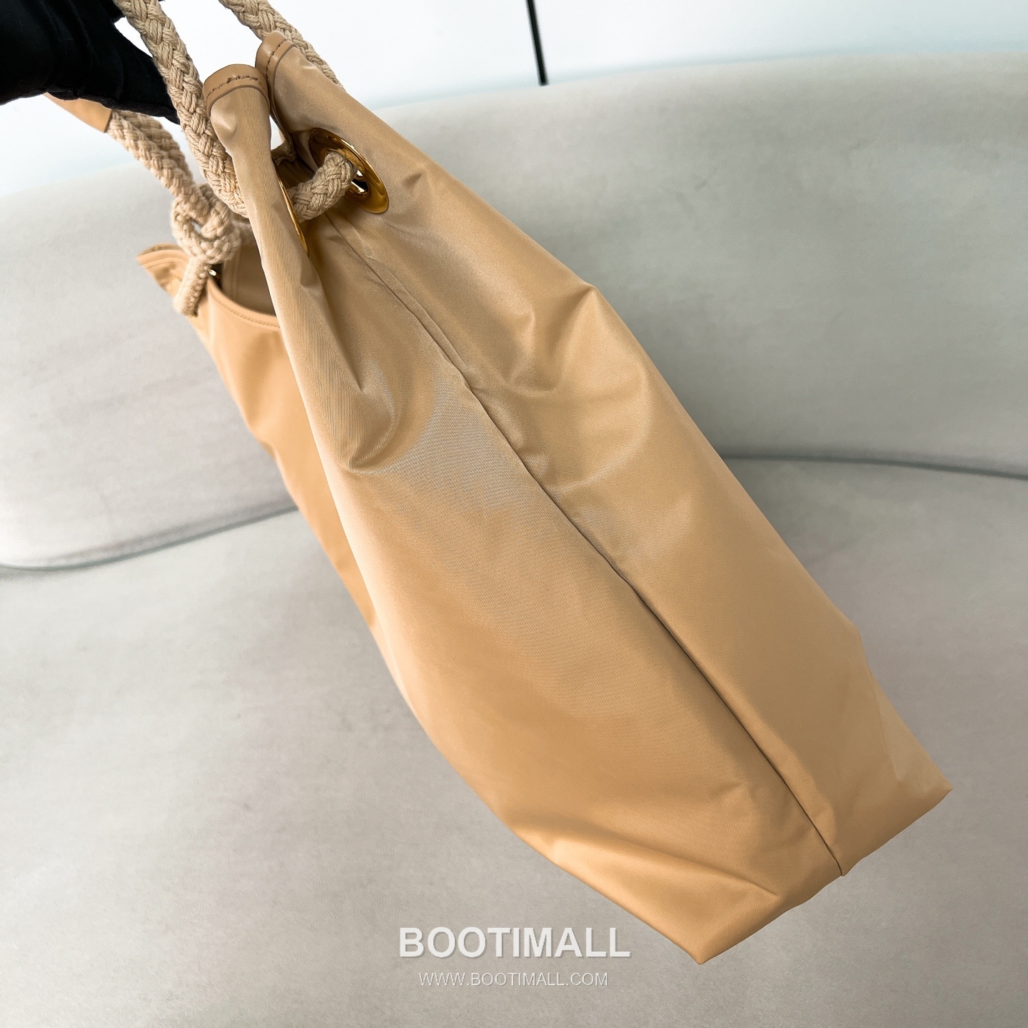 Prada Re-Nylon Oversize Tote Bag with Rope Handle Triangle Logo Detail 프라다 리나일론 로프 핸들 트라이앵글 로고 오버사이즈 토트백 1BC244 48cm 15