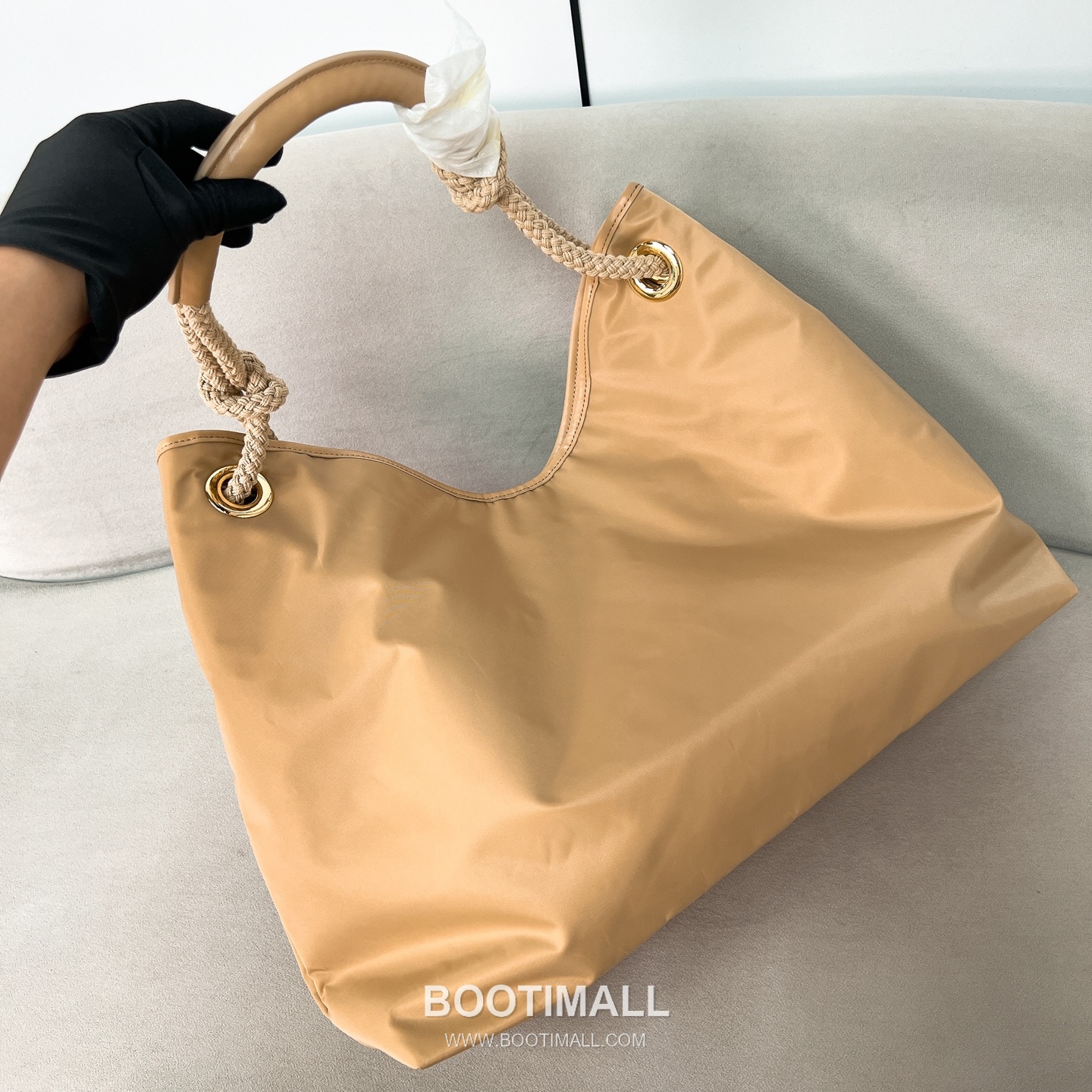 Prada Re-Nylon Oversize Tote Bag with Rope Handle Triangle Logo Detail 프라다 리나일론 로프 핸들 트라이앵글 로고 오버사이즈 토트백 1BC244 48cm 16