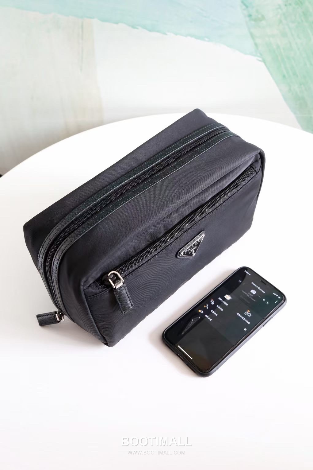 Prada Parachute Nylon Pouch with Triangle Logo Double Zip Pocket Detail 프라다 패러슈트 나일론 트라이앵글 로고 더블 집 포켓 파우치 2NA029 26cm 1