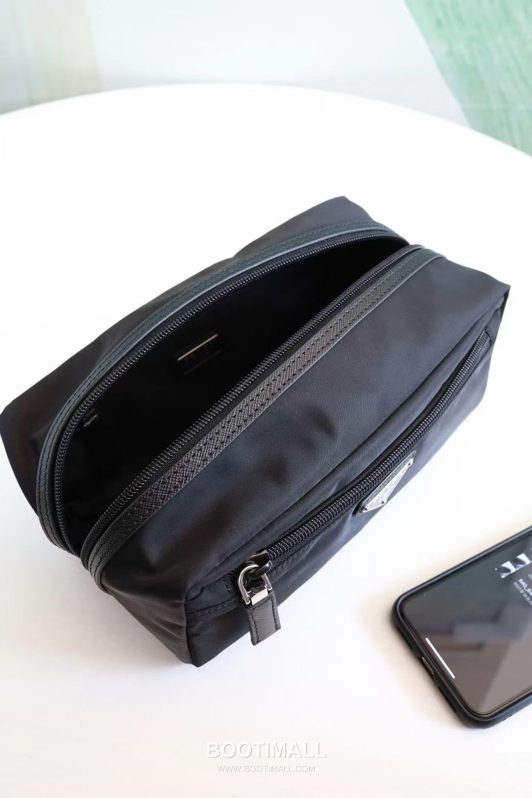 Prada Parachute Nylon Pouch with Calfskin Trim Triangle Logo Zip Pocket Detail 프라다 패러슈트 나일론 카프스킨 트림 트라이앵글 로고 집 포켓 파우치 2NA028 23cm 4