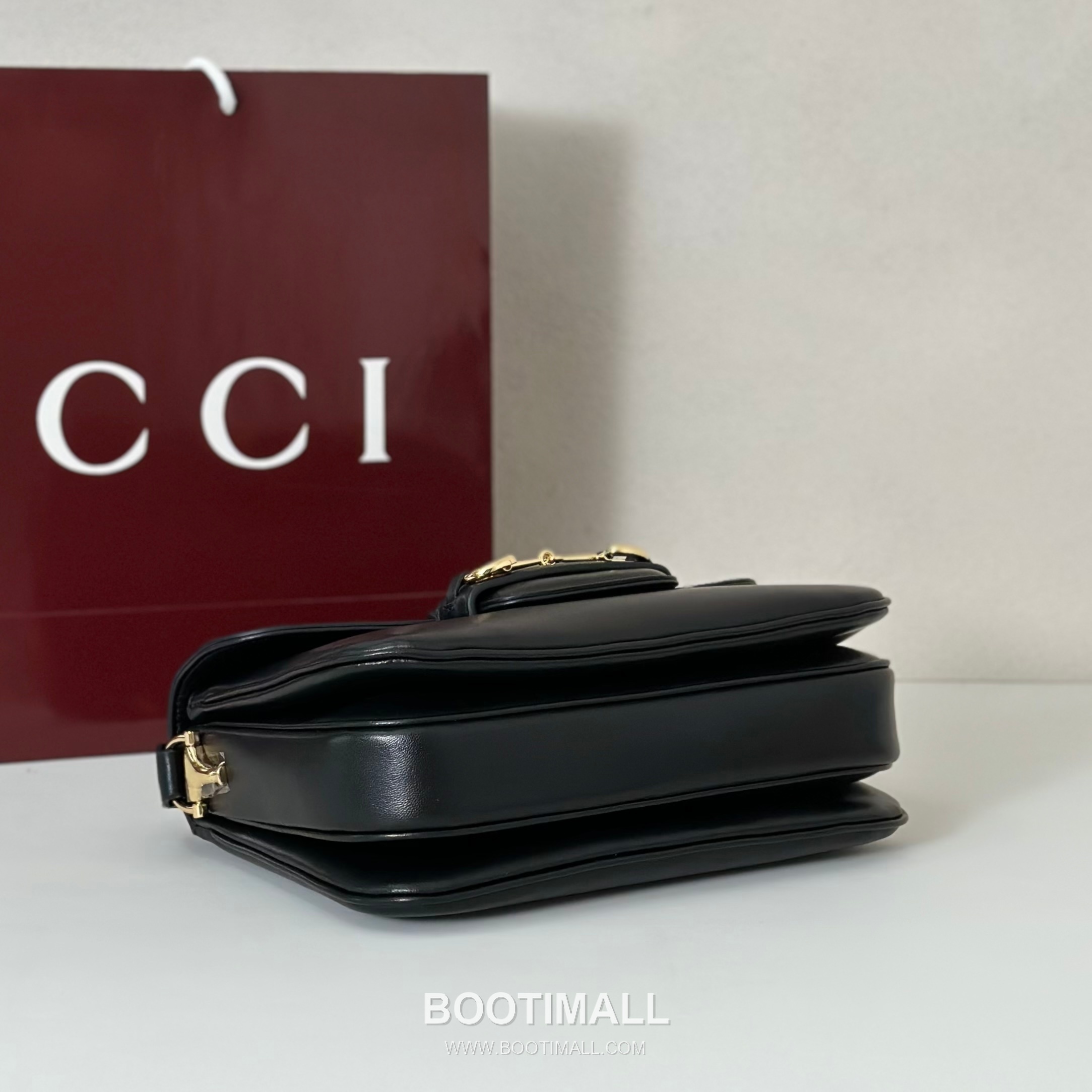 Gucci GG Supreme Canvas Clutch Bag with Leather Trim Zip Detail 구찌 GG 수프림 캔버스 레더 트림 집 클러치백 847063 26cm 4