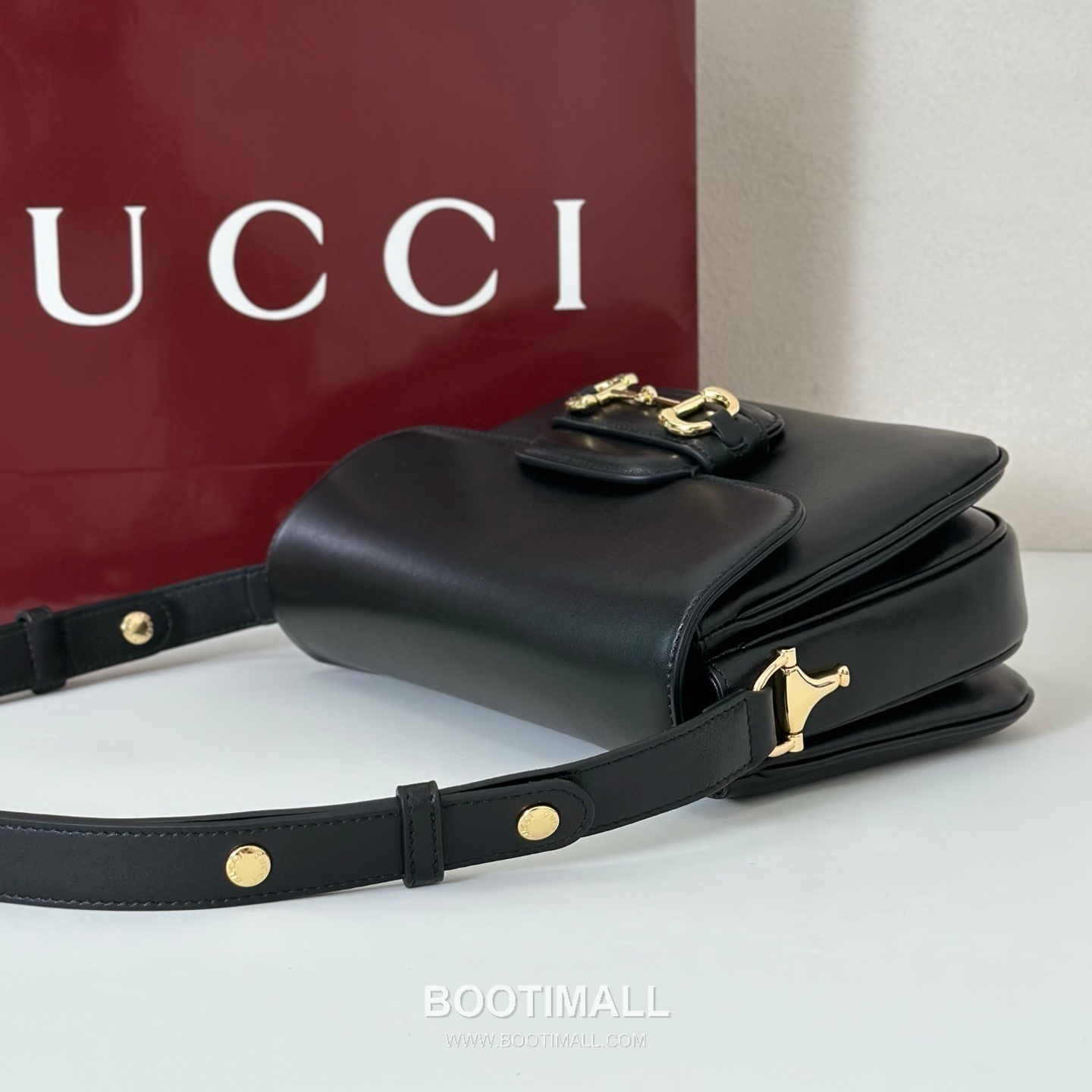 Gucci GG Supreme Canvas Clutch Bag with Leather Trim Zip Detail 구찌 GG 수프림 캔버스 레더 트림 집 클러치백 847063 26cm 6