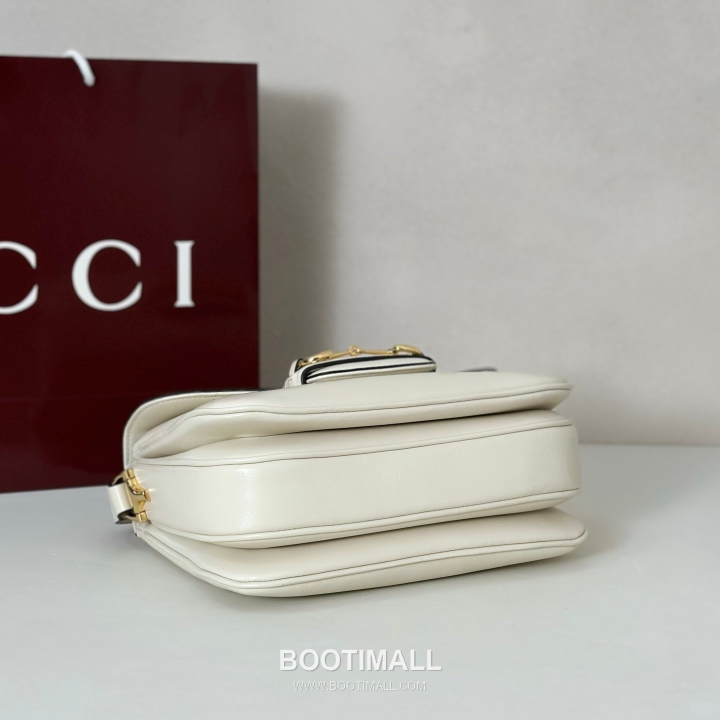 Gucci GG Supreme Canvas Clutch Bag with Leather Trim Zip Detail 구찌 GG 수프림 캔버스 레더 트림 집 클러치백 847063 26cm 4