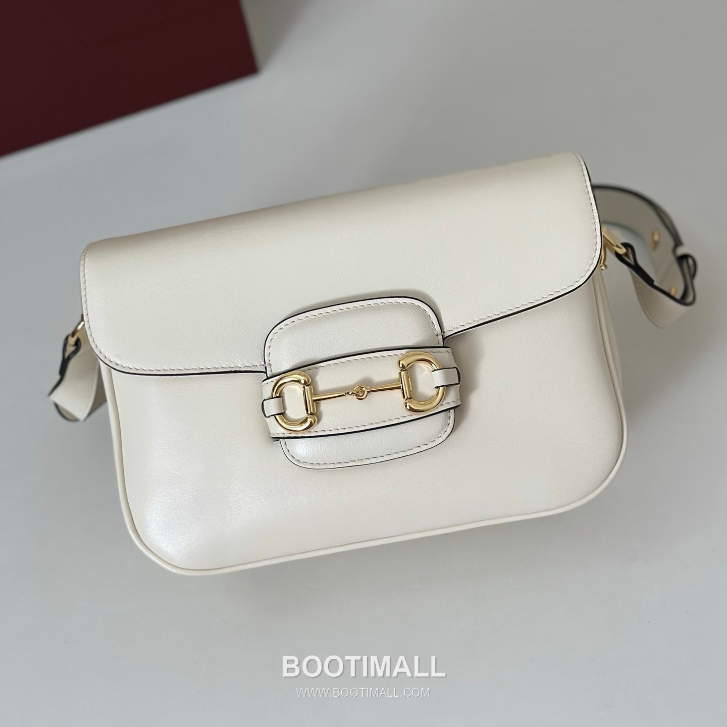 Gucci GG Supreme Canvas Clutch Bag with Leather Trim Zip Detail 구찌 GG 수프림 캔버스 레더 트림 집 클러치백 847063 26cm 5