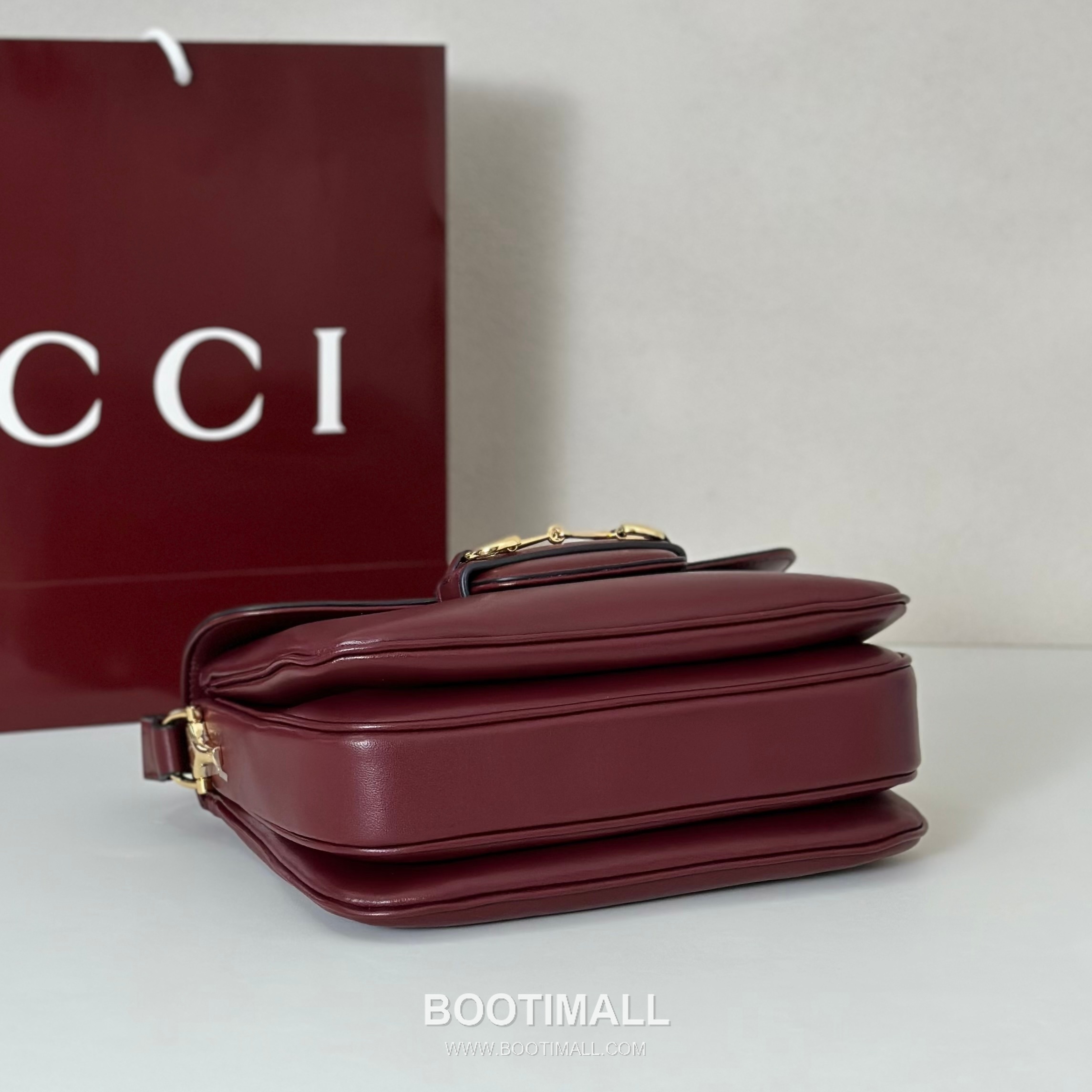 Gucci GG Supreme Canvas Clutch Bag with Leather Trim Zip Detail 구찌 GG 수프림 캔버스 레더 트림 집 클러치백 847063 26cm 4