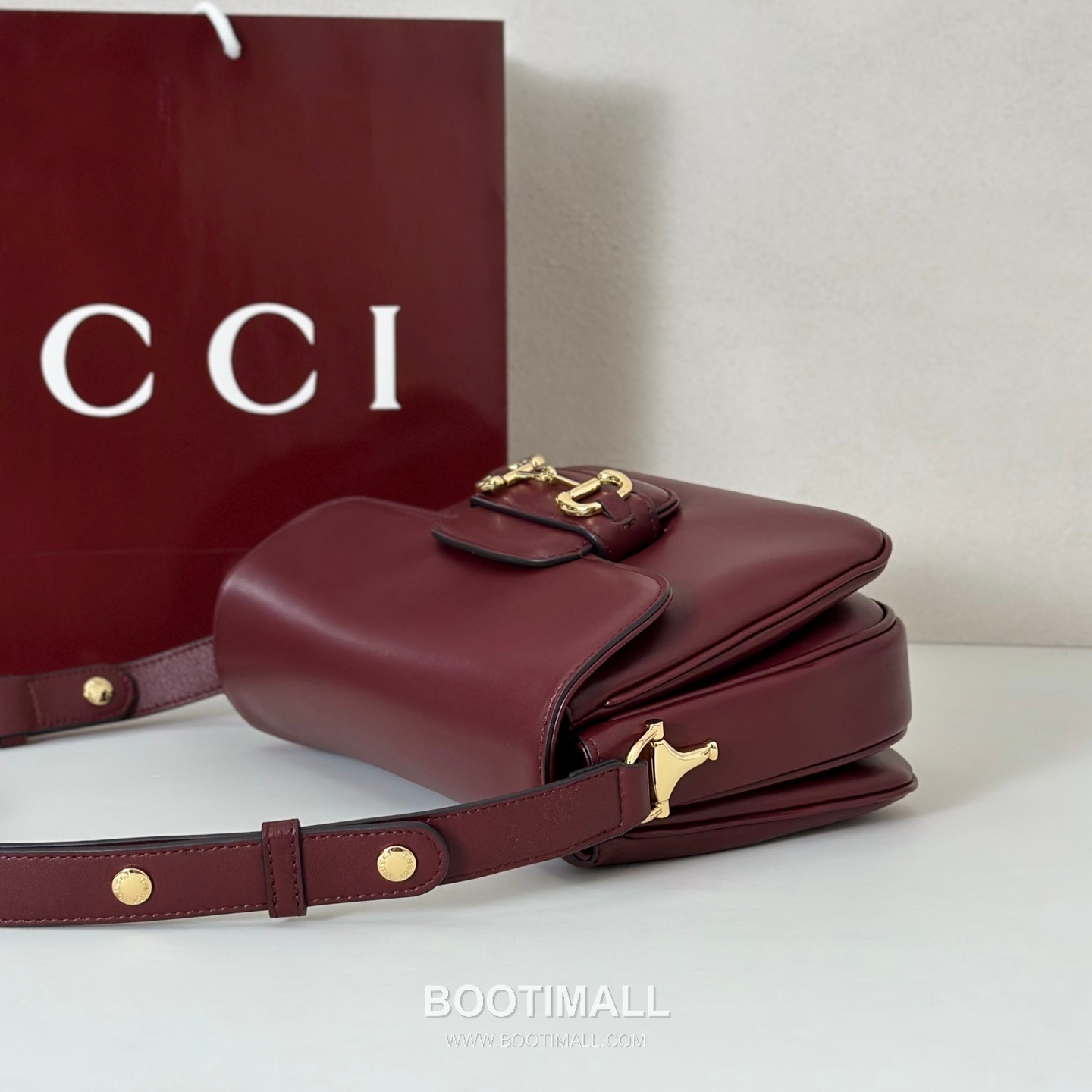 Gucci GG Supreme Canvas Clutch Bag with Leather Trim Zip Detail 구찌 GG 수프림 캔버스 레더 트림 집 클러치백 847063 26cm 6