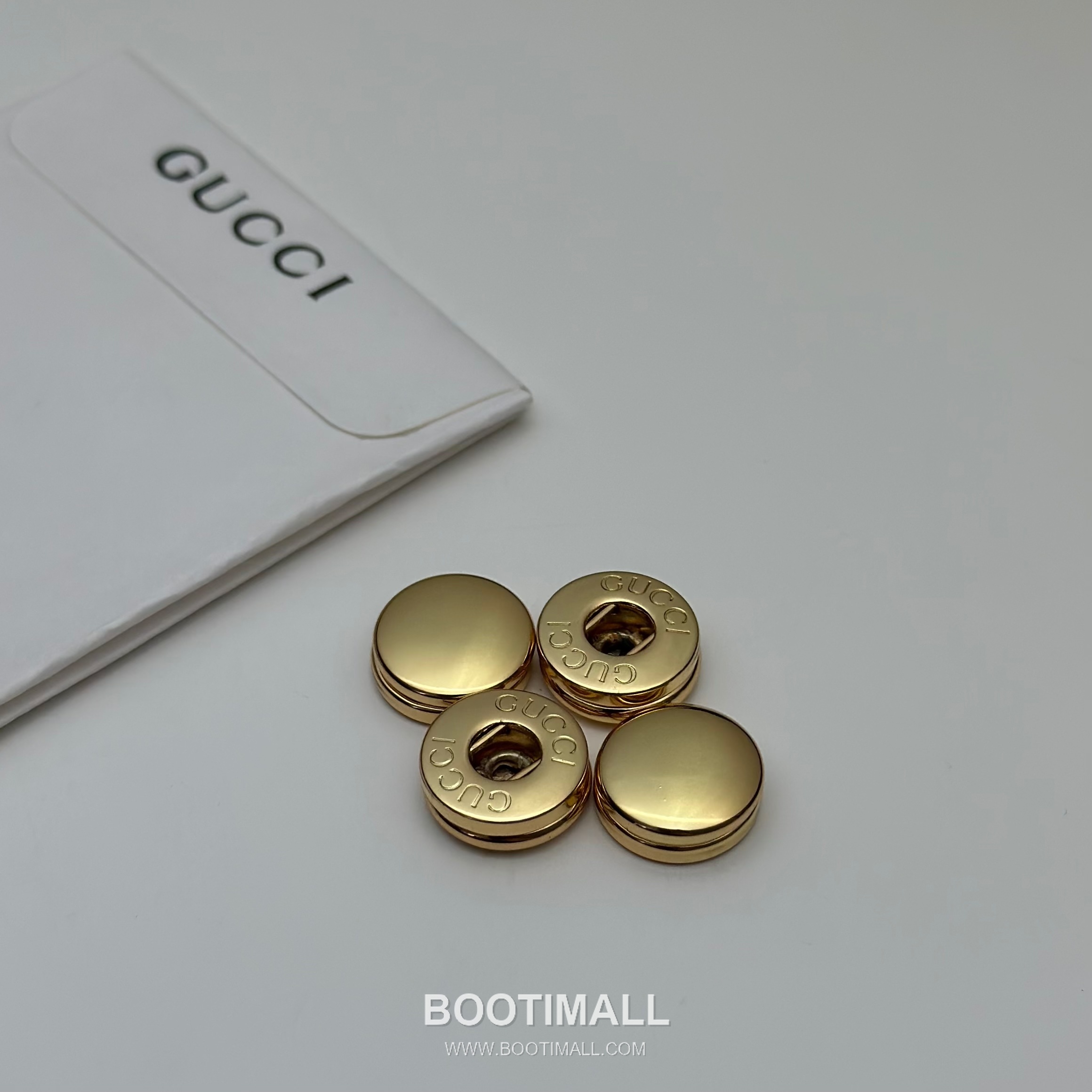 Gucci GG Supreme Canvas Clutch Bag with Leather Trim Zip Detail 구찌 GG 수프림 캔버스 레더 트림 집 클러치백 847063 26cm 9