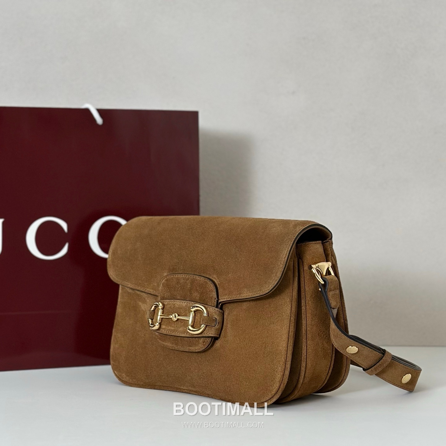Gucci Suede Clutch Bag with Leather Trim Zip Detail 구찌 스웨이드 레더 트림 집 클러치백 847063 26cm 2