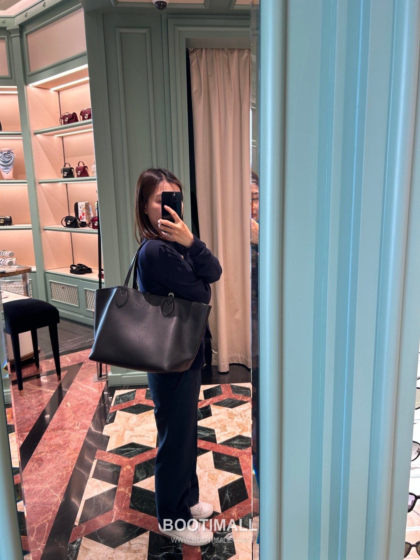 Gucci Leather Tote Bag with Adjustable Structure Zip Detail 구찌 레더 어저스터블 구조 집 토트백 839112 50cm 2