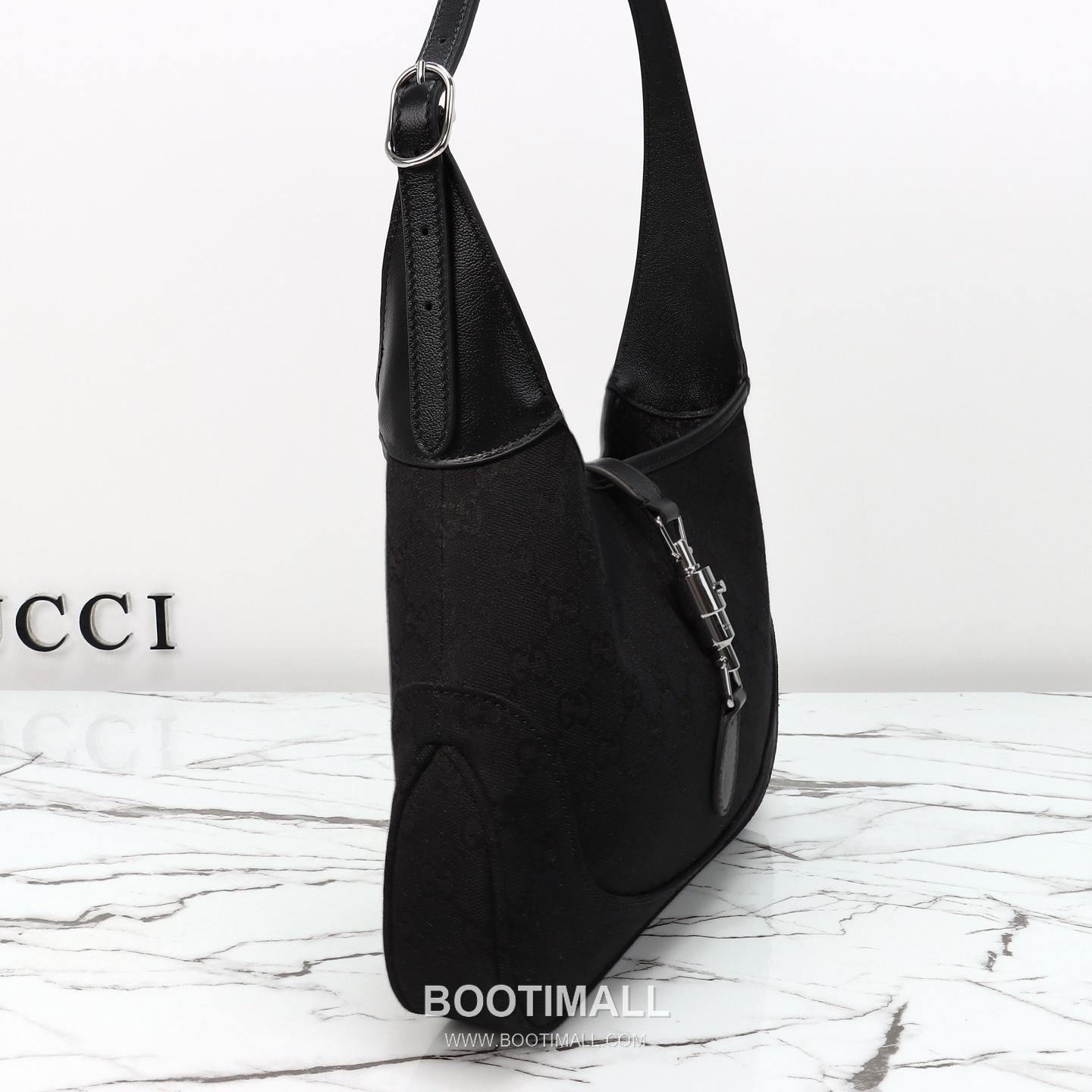 Gucci GG Canvas Tote Bag with Leather Trim Zip Detail 구찌 GG 캔버스 레더 트림 집 토트백 863136 31.5cm 4