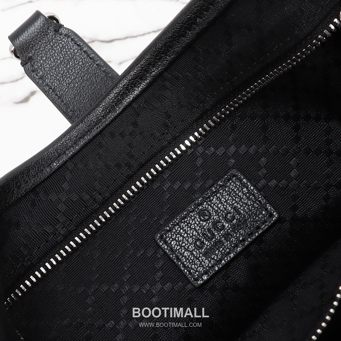 Gucci GG Canvas Tote Bag with Leather Trim Zip Detail 구찌 GG 캔버스 레더 트림 집 토트백 863136 31.5cm 8