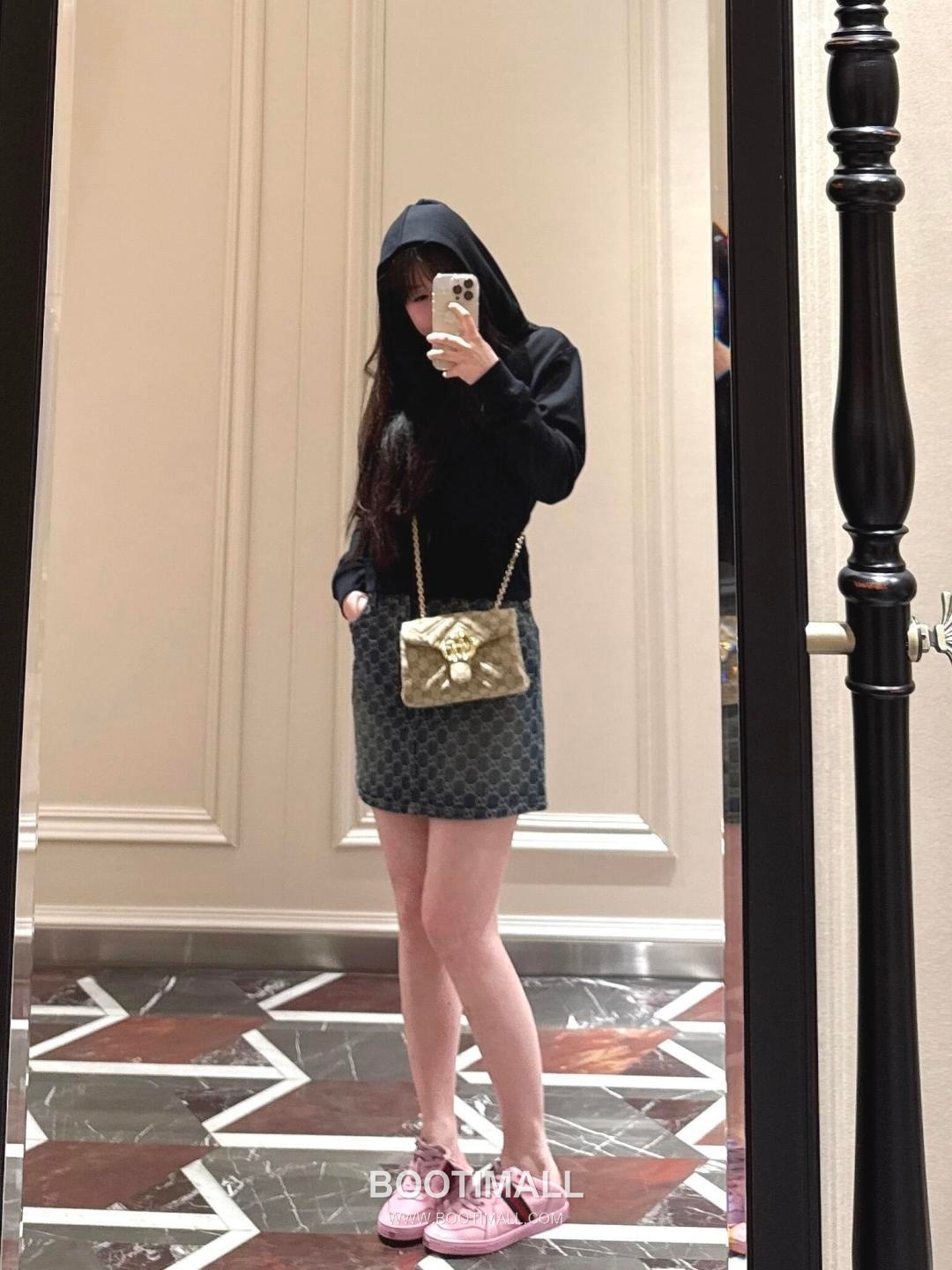 Gucci GG Canvas Crossbody Bag with Leather Trim Strap Zip Detail 구찌 GG 캔버스 레더 트림 스트랩 집 크로스바디백 867360 18.5cm 2