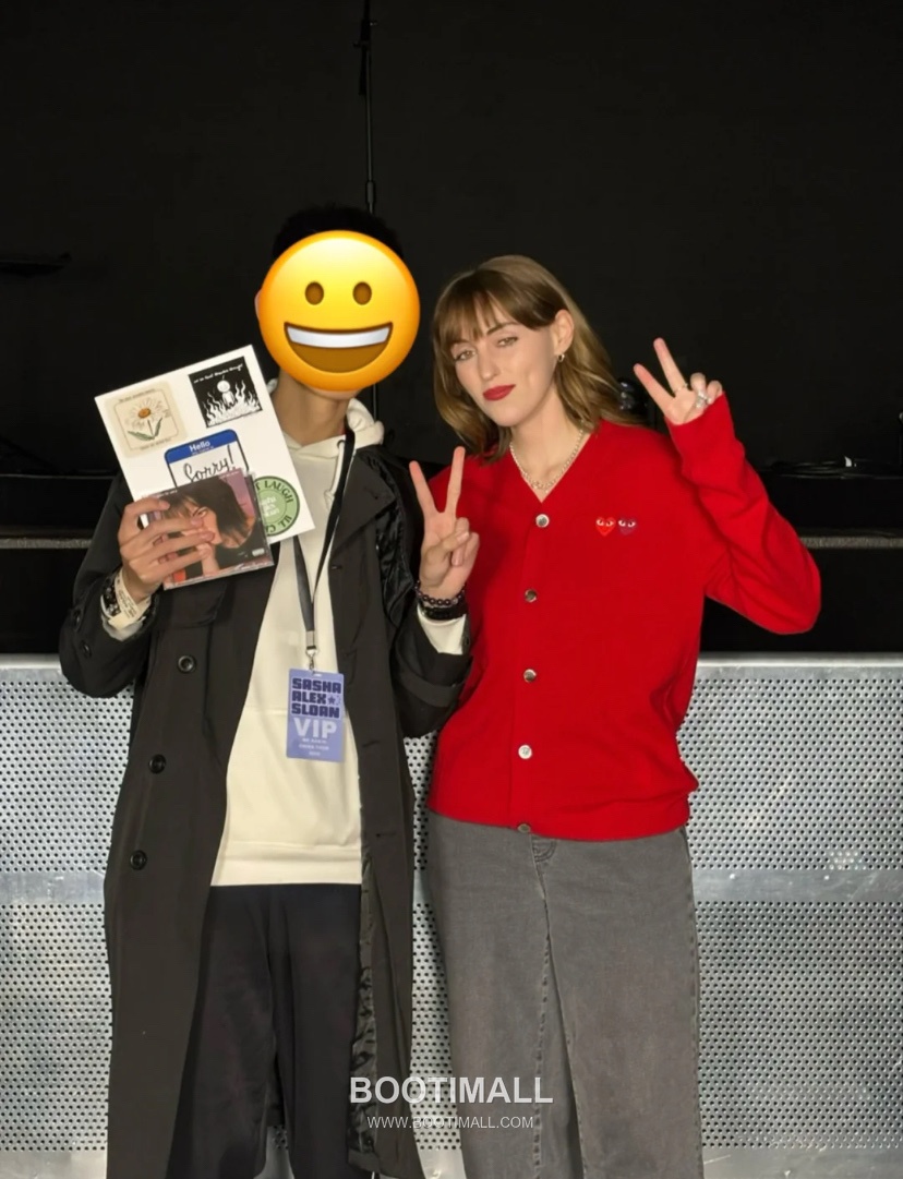 Comme des Garçons PLAY Double Heart Patch Wool Knit Cardigan Embroidered Logo 꼼데가르송플레이 더블하트 패치 울 니트 가디건 31177 1