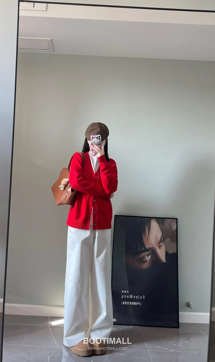 Comme des Garçons PLAY Double Heart Patch Wool Knit Cardigan Embroidered Logo 꼼데가르송플레이 더블하트 패치 울 니트 가디건 31177 3