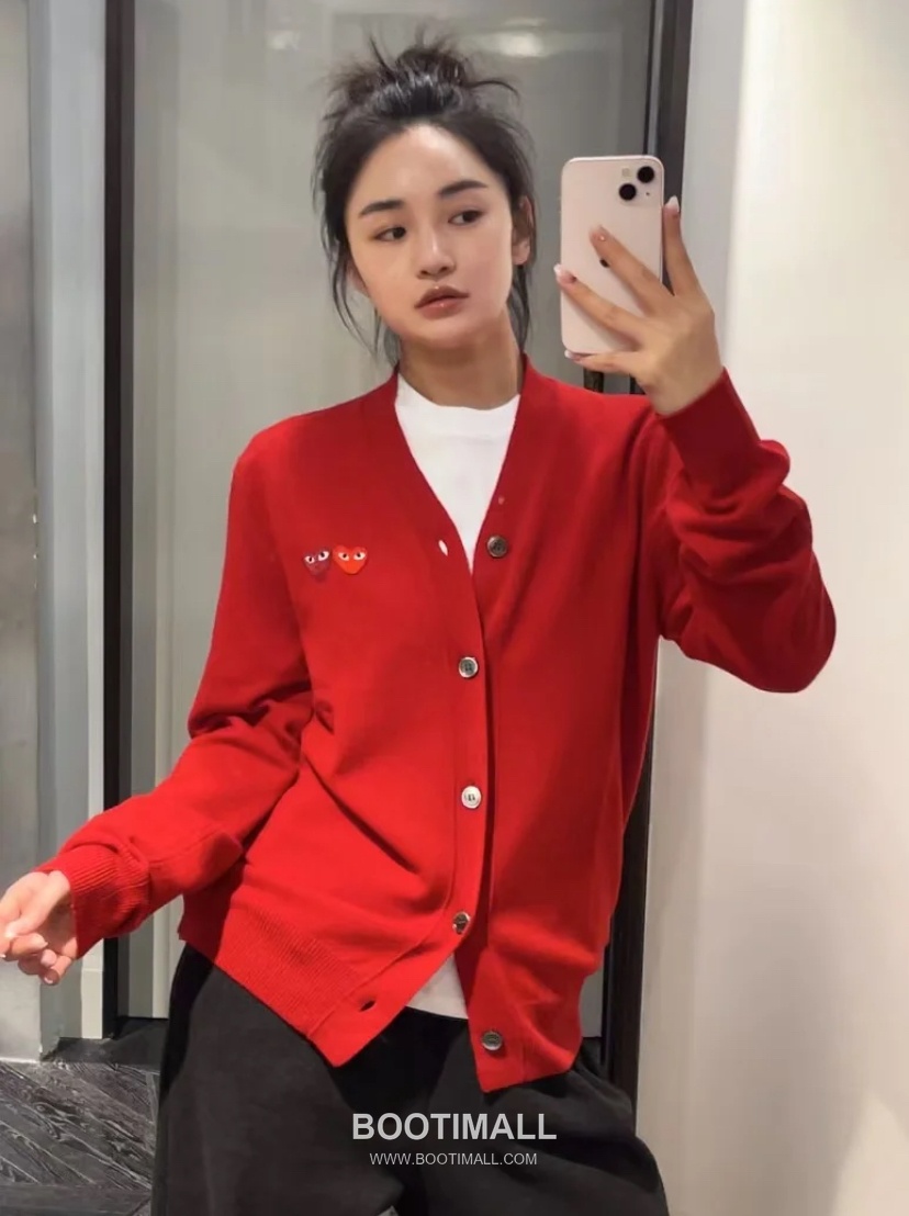 Comme des Garçons PLAY Double Heart Patch Wool Knit Cardigan Embroidered Logo 꼼데가르송플레이 더블하트 패치 울 니트 가디건 31177 4