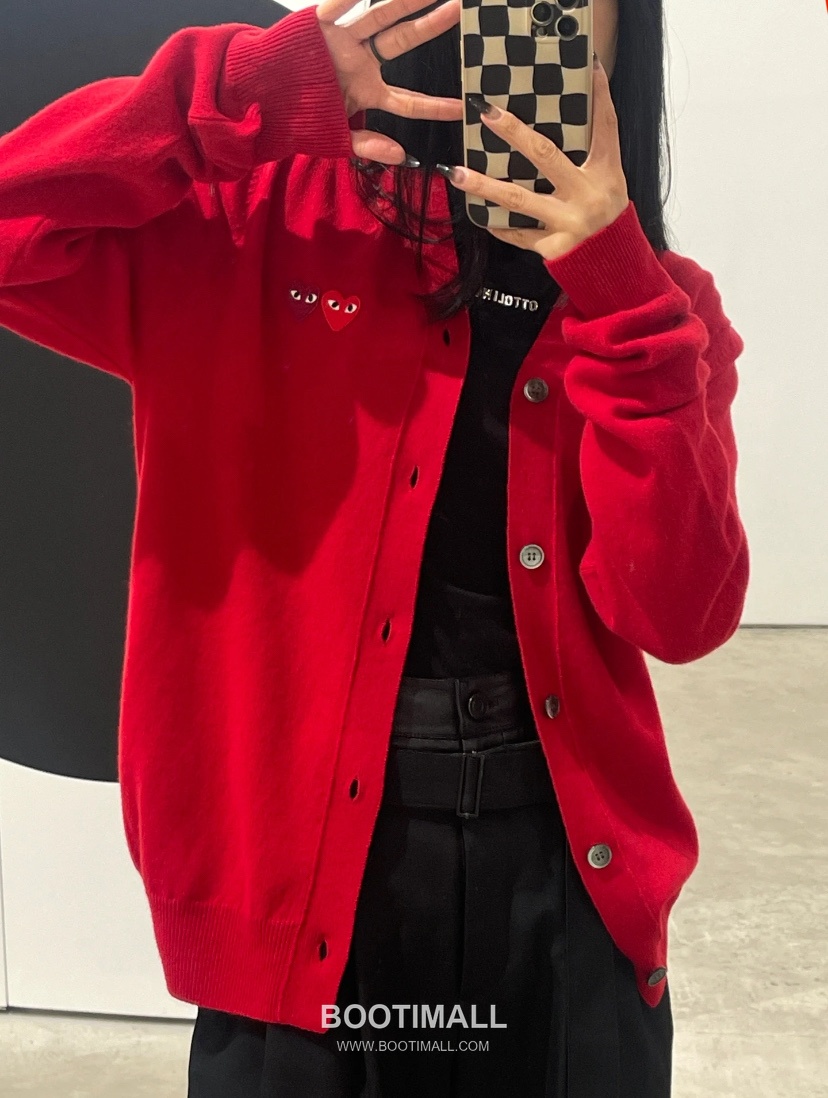 Comme des Garçons PLAY Double Heart Patch Wool Knit Cardigan Embroidered Logo 꼼데가르송플레이 더블하트 패치 울 니트 가디건 31177 9