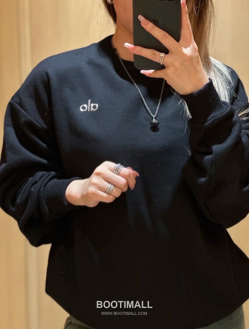 Alo Yoga Crewneck Cotton Sweatshirt Loose Fit Embroidered Logo 알로요가 크루넥 코튼 스웨트셔츠 루즈핏 자수 로고 31212 4