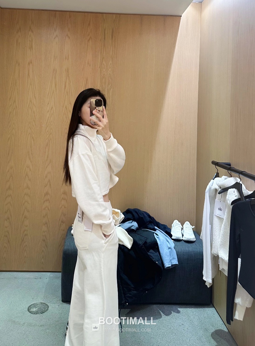 Alo Yoga High Waist Knit Wide Leg Sweatpants Fleece Patchwork Logo 알로요가 하이웨이스트 니트 와이드레그 스웨트팬츠 플리스 로고 10026 2