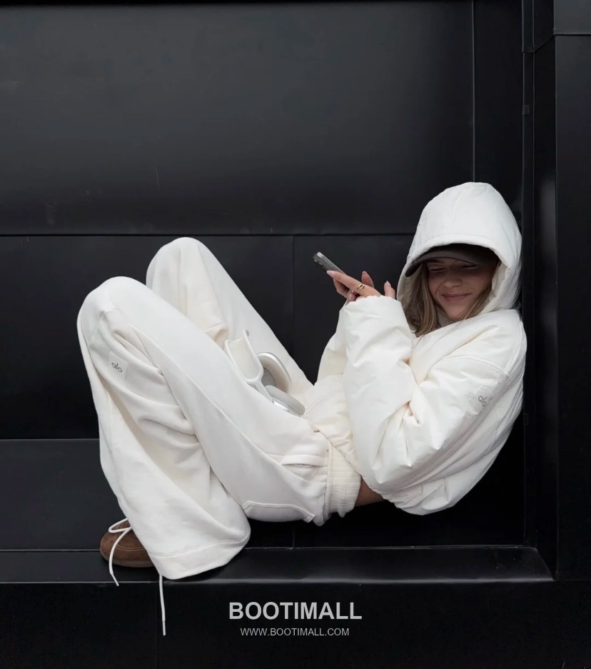 Alo Yoga High Waist Knit Wide Leg Sweatpants Fleece Patchwork Logo 알로요가 하이웨이스트 니트 와이드레그 스웨트팬츠 플리스 로고 10026 4